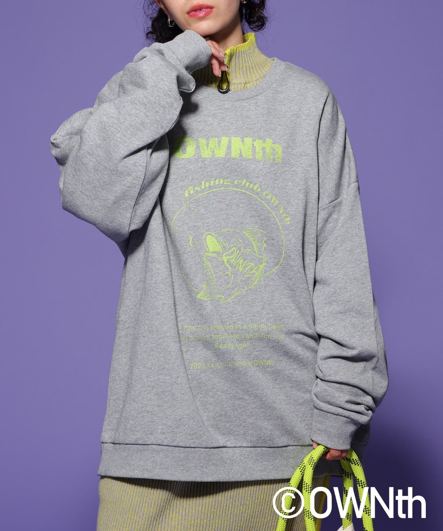 "Fishing Club Ownth" Crack Print Over Crew Neck Pullover Unisex