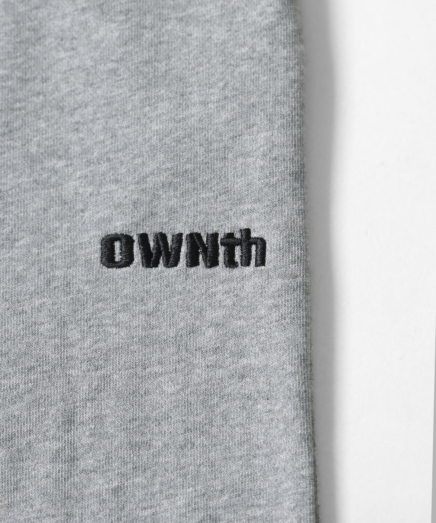 Shrink chip code design "OWNth" logo sweat pants Unisex