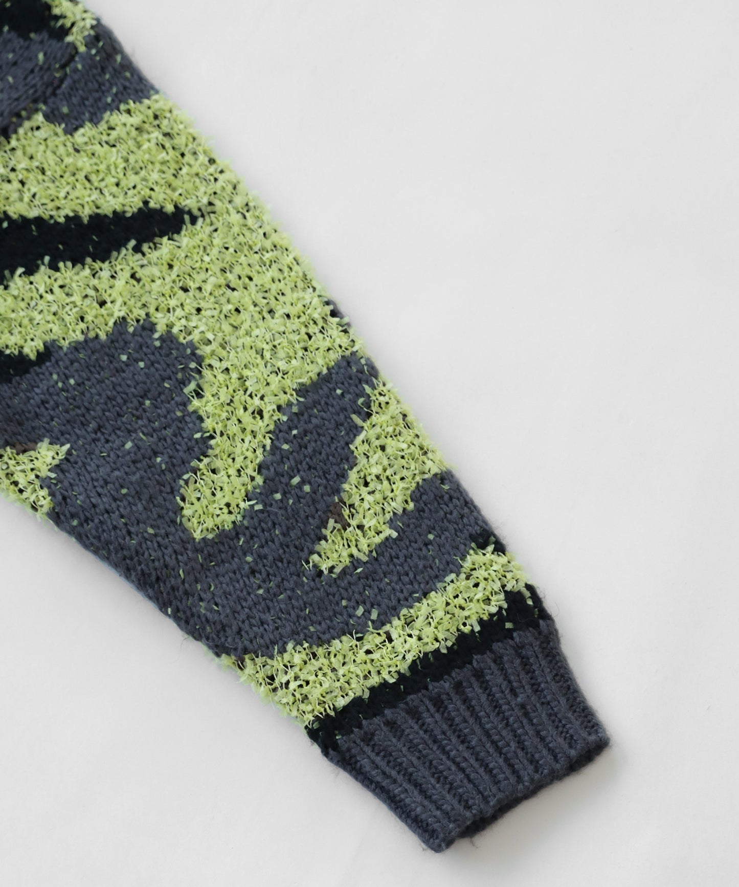 Mixed yarn crew neck Camouflage knit Unisex