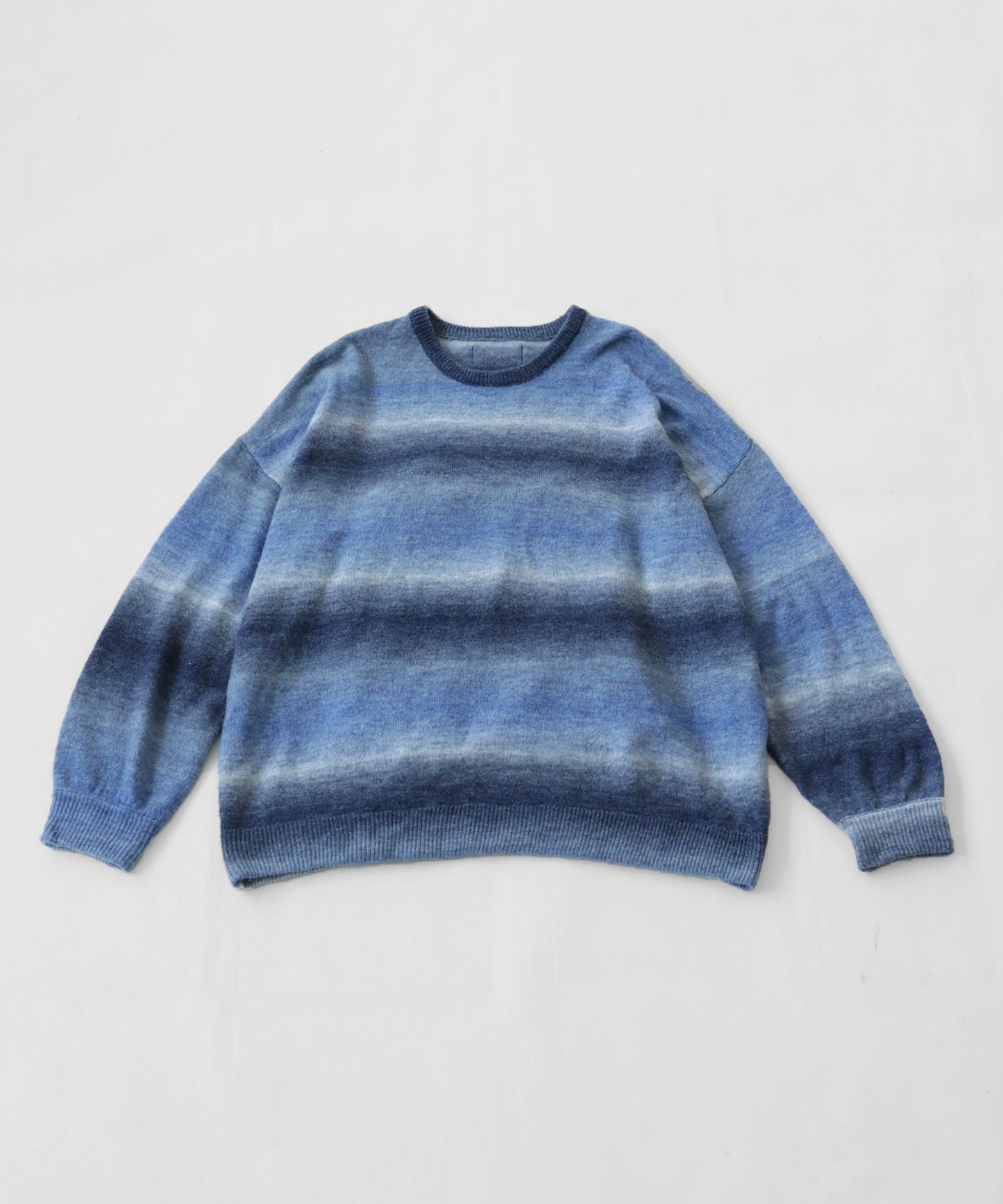 Gradation crew neck knit Unisex