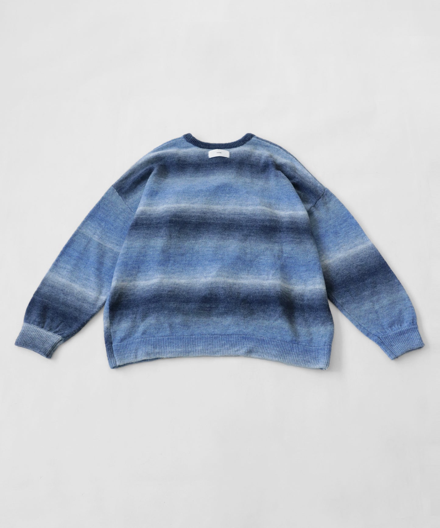 Gradation crew neck knit Unisex