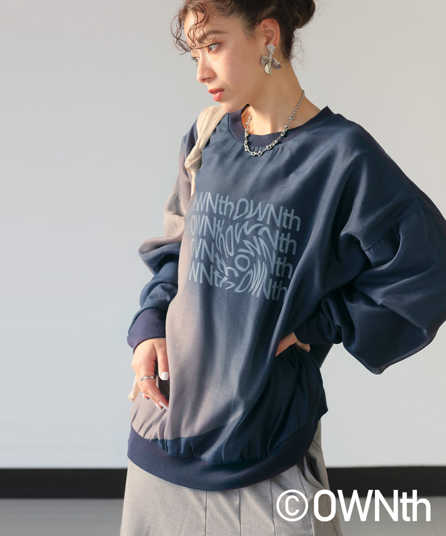 Gradation Sheer Layered Logo Pullover Ladies
