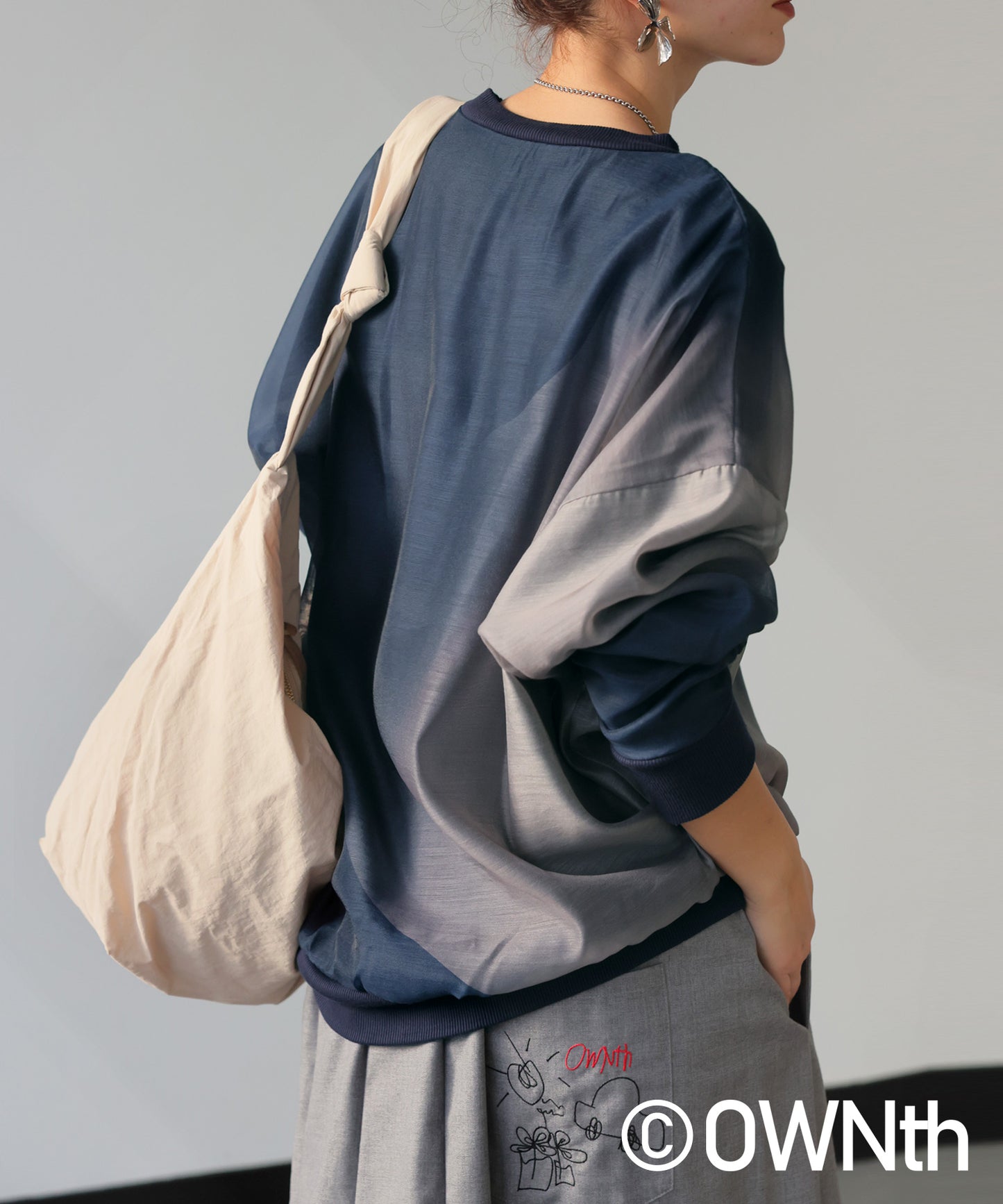 Gradation Sheer Layered Logo Pullover Ladies