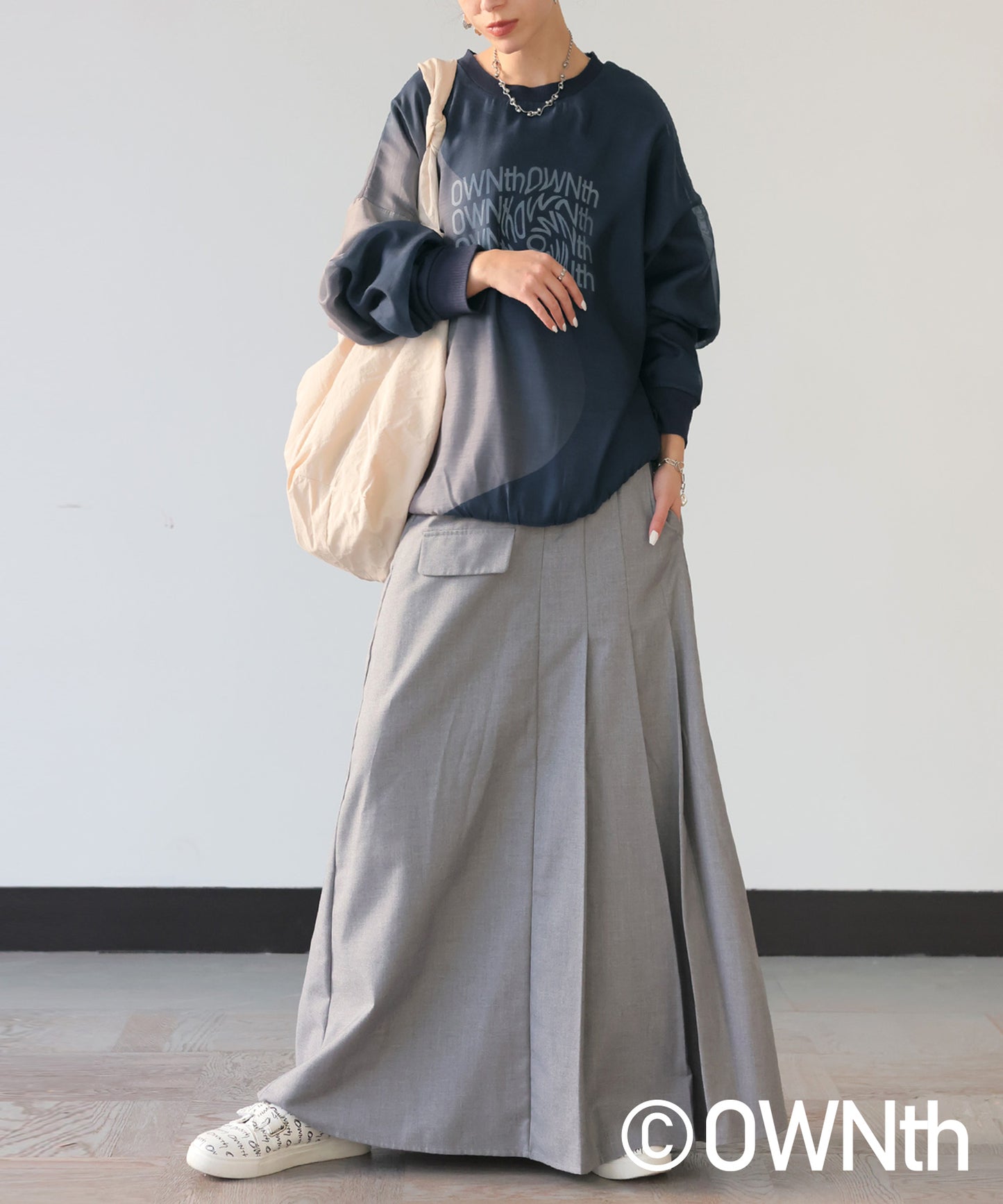 Gradation Sheer Layered Logo Pullover Ladies