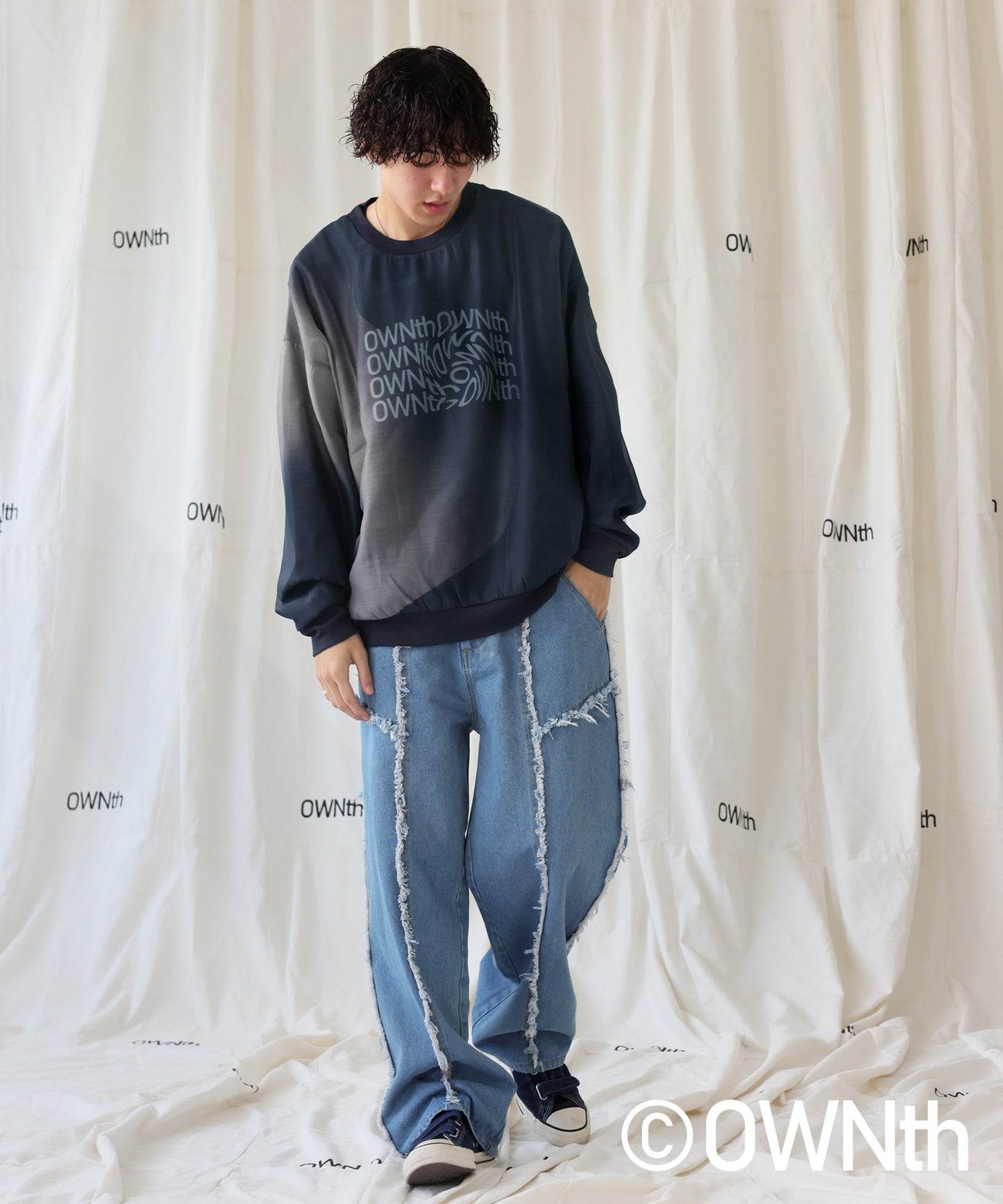 Gradation Sheer Layered Logo Pullover Ladies