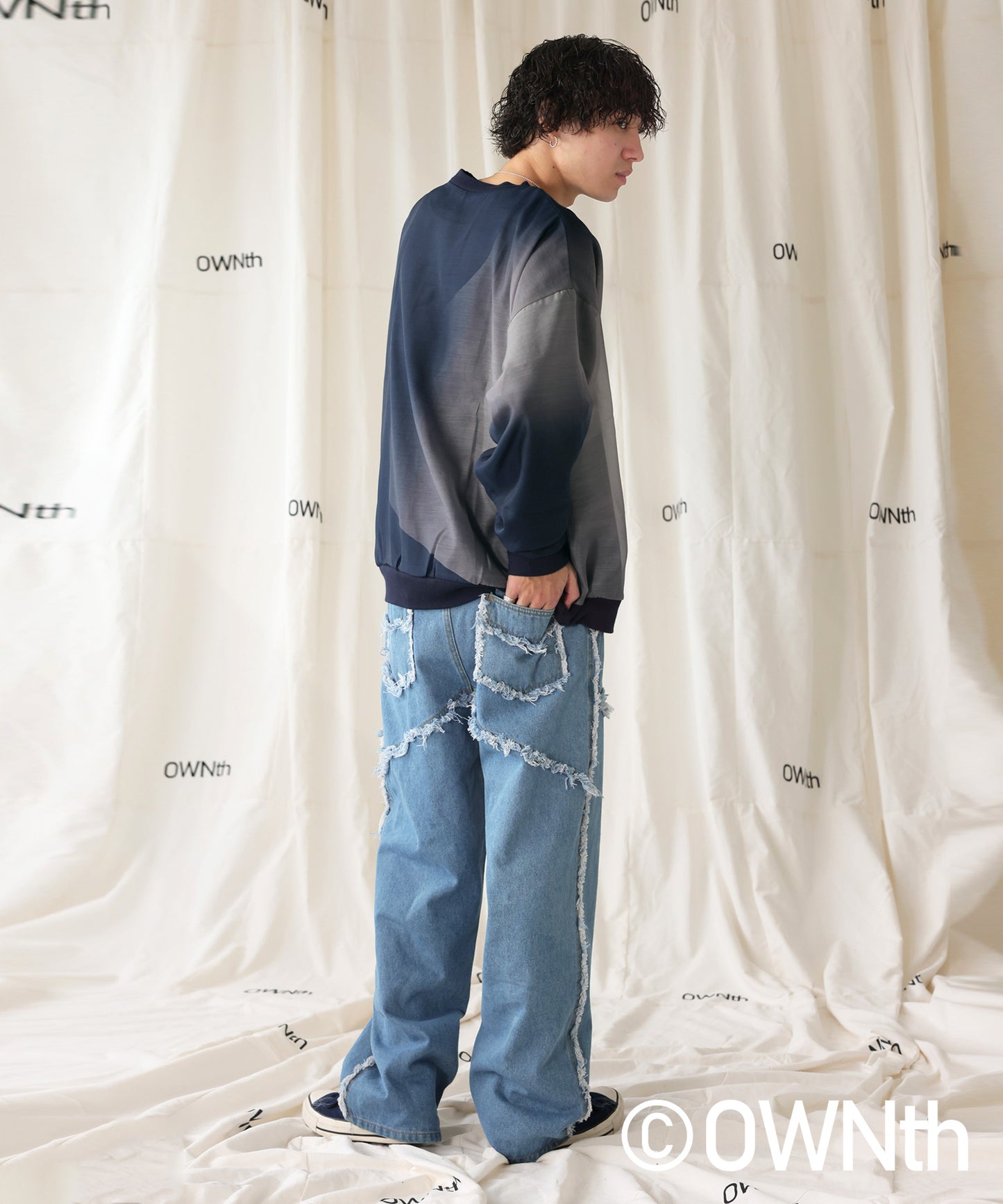 Gradation Sheer Layered Logo Pullover Ladies