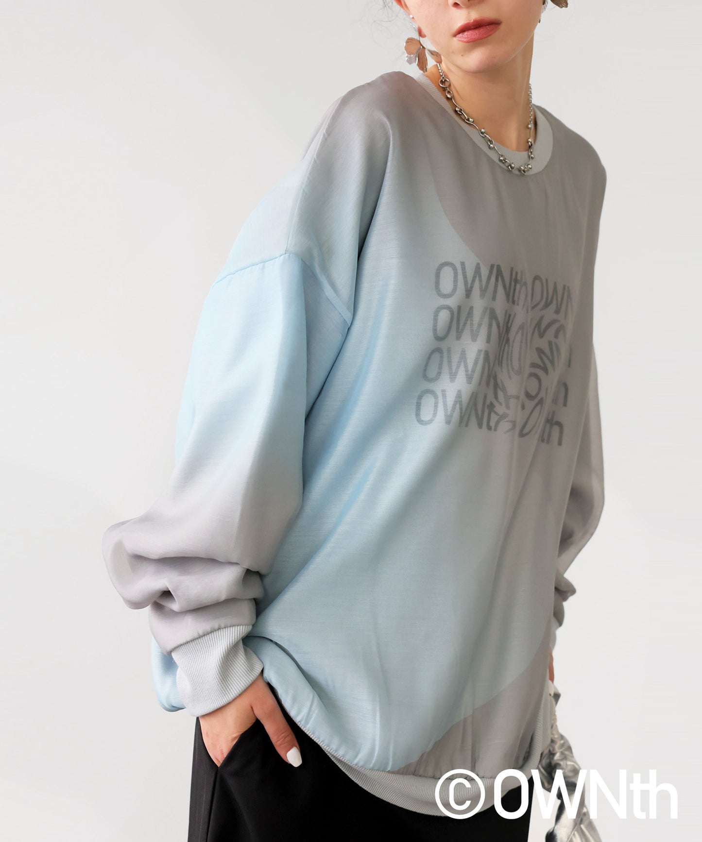 Gradation Sheer Layered Logo Pullover Ladies