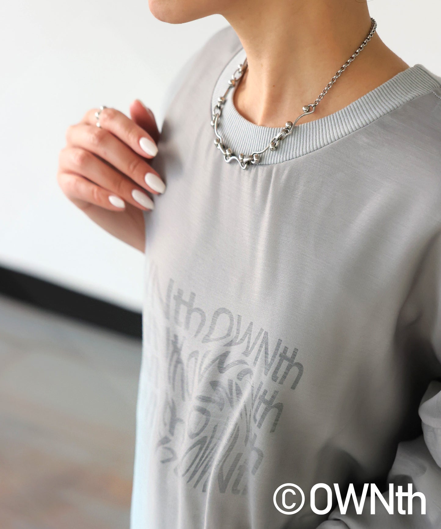 Gradation Sheer Layered Logo Pullover Ladies