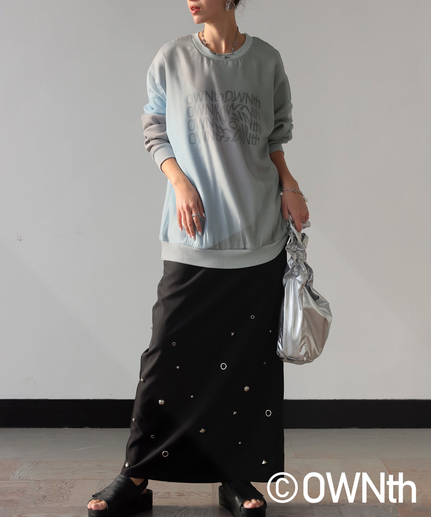 Gradation Sheer Layered Logo Pullover Ladies