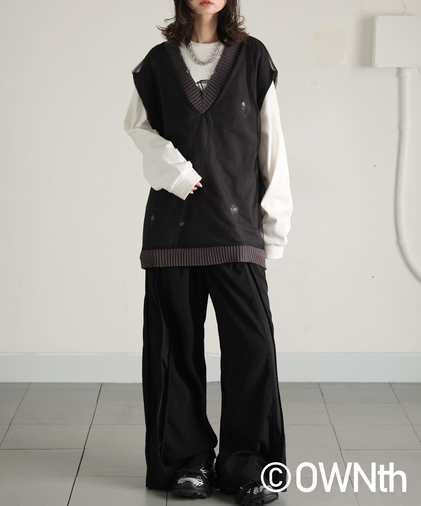 OWNth Tulle Design Distressed Knit Vest Ladies