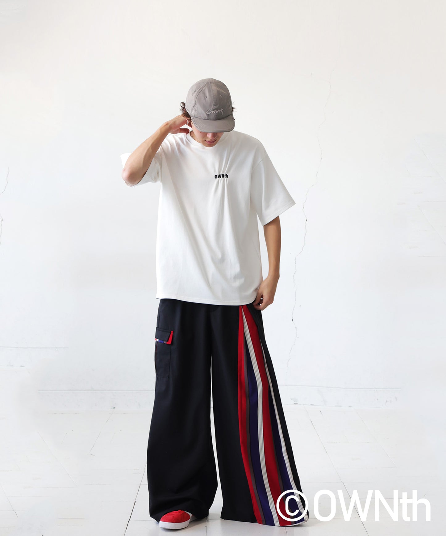 OWNth Ladies Tuck Design Embroidery Logo T-Shirt