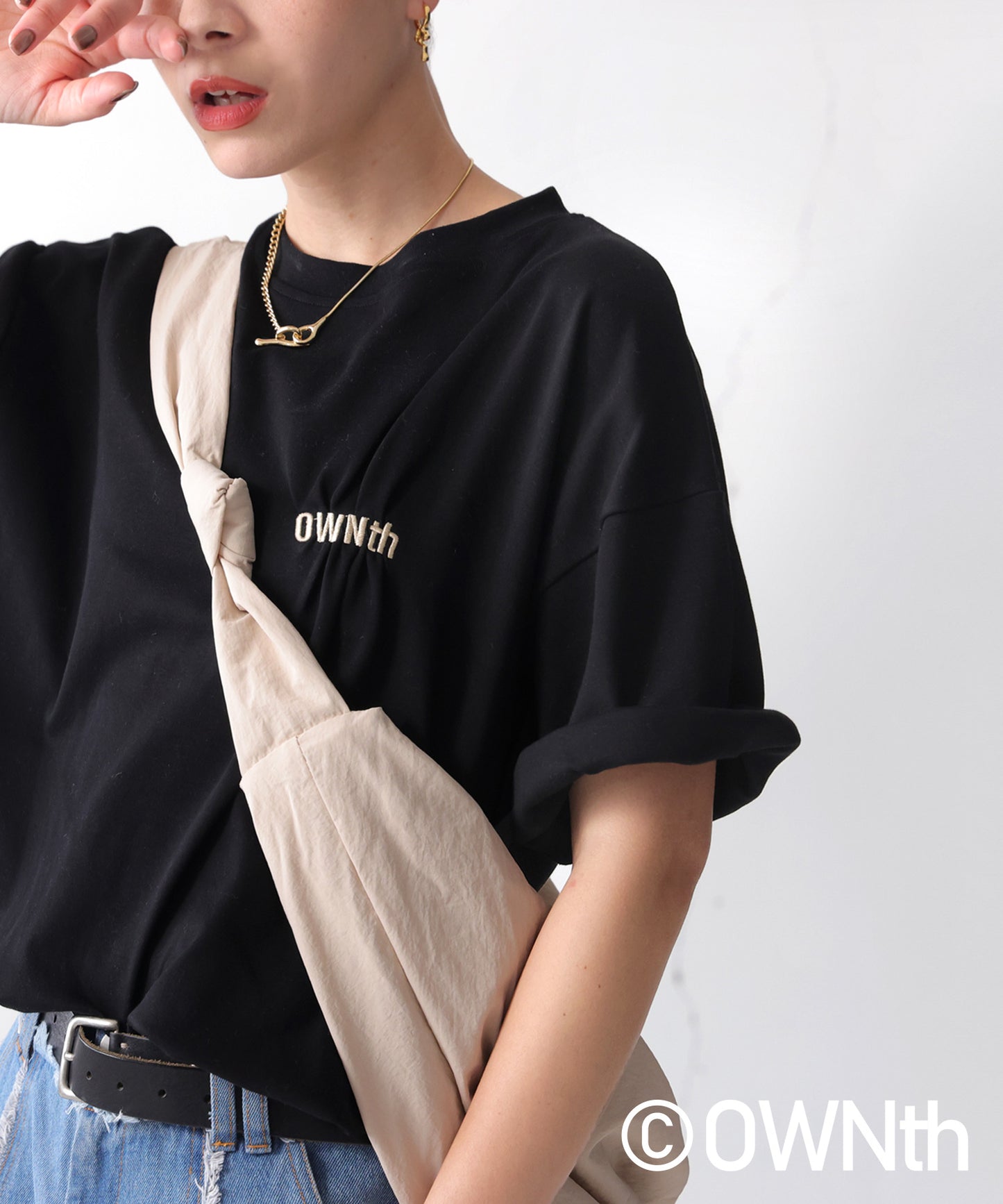 OWNth Ladies Tuck Design Embroidery Logo T-Shirt