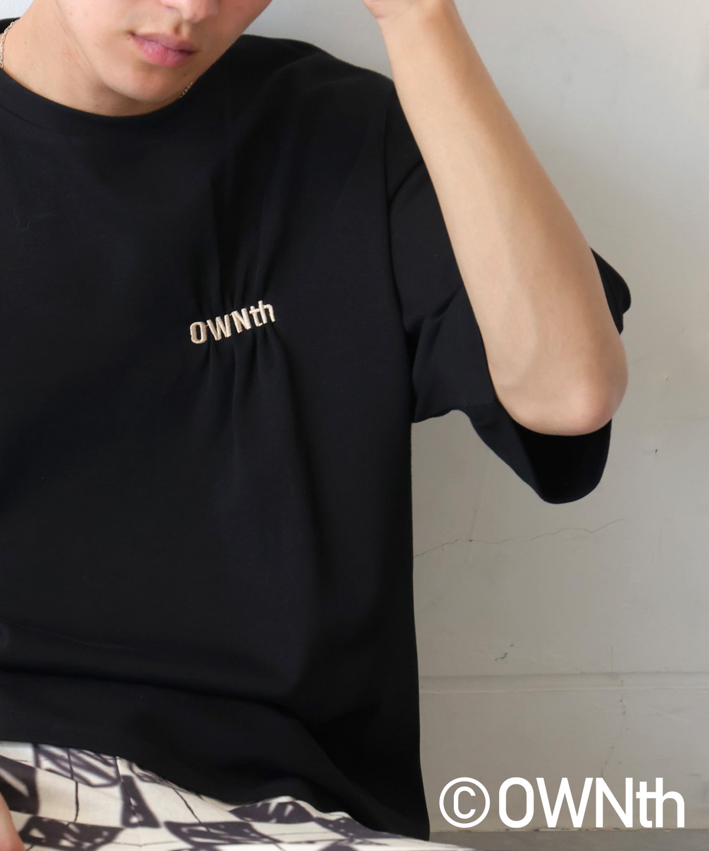 OWNth Ladies Tuck Design Embroidery Logo T-Shirt