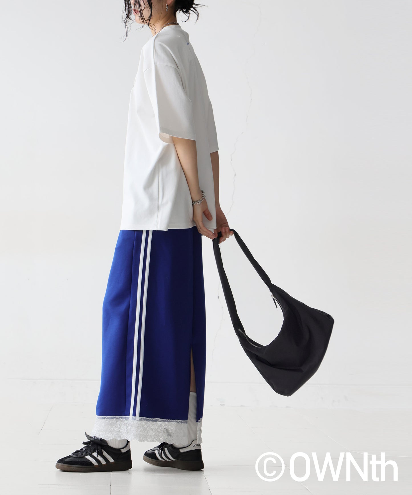 OWNth Ladies Tuck Design Embroidery Logo T-Shirt