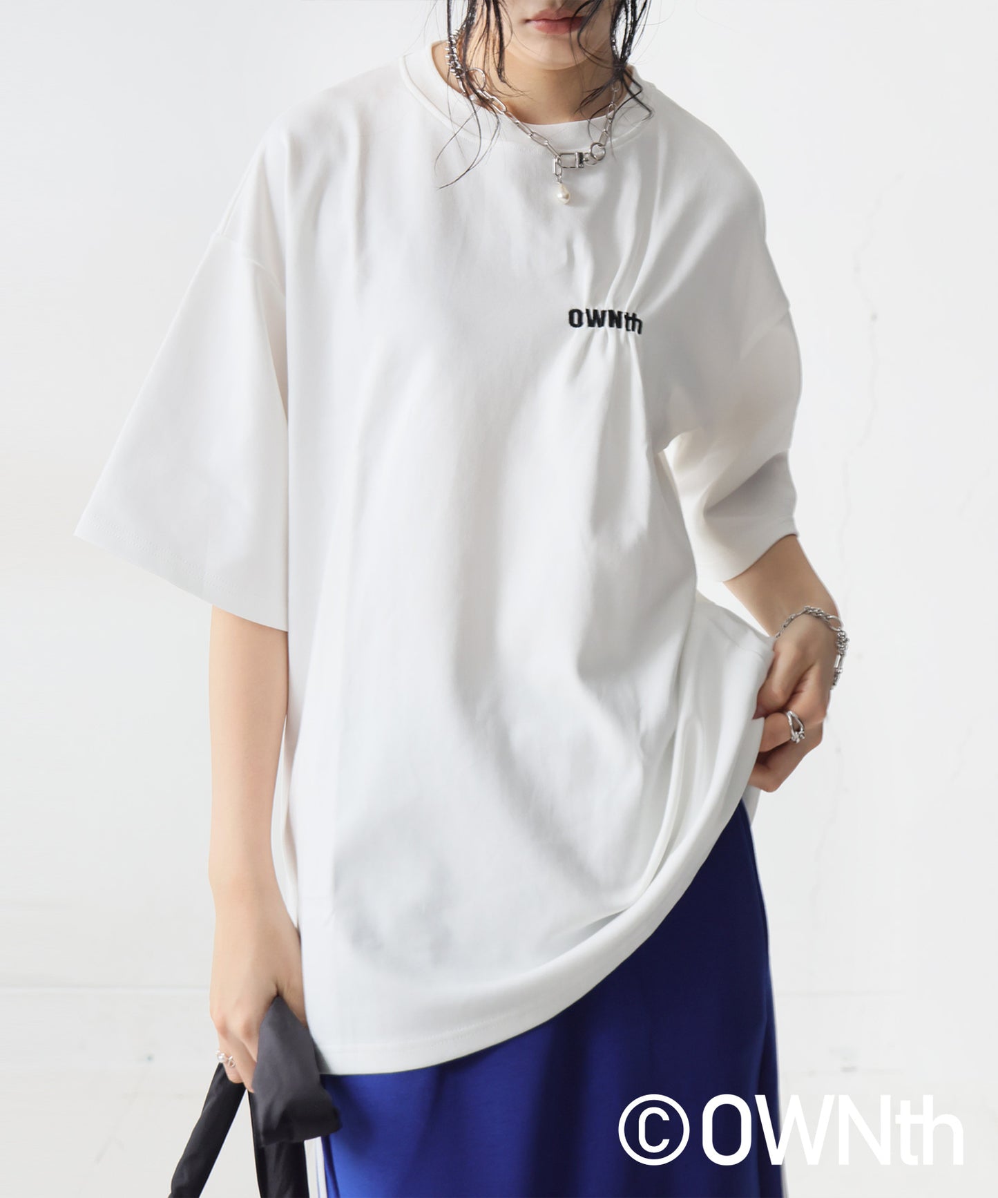 OWNth Ladies Tuck Design Embroidery Logo T-Shirt