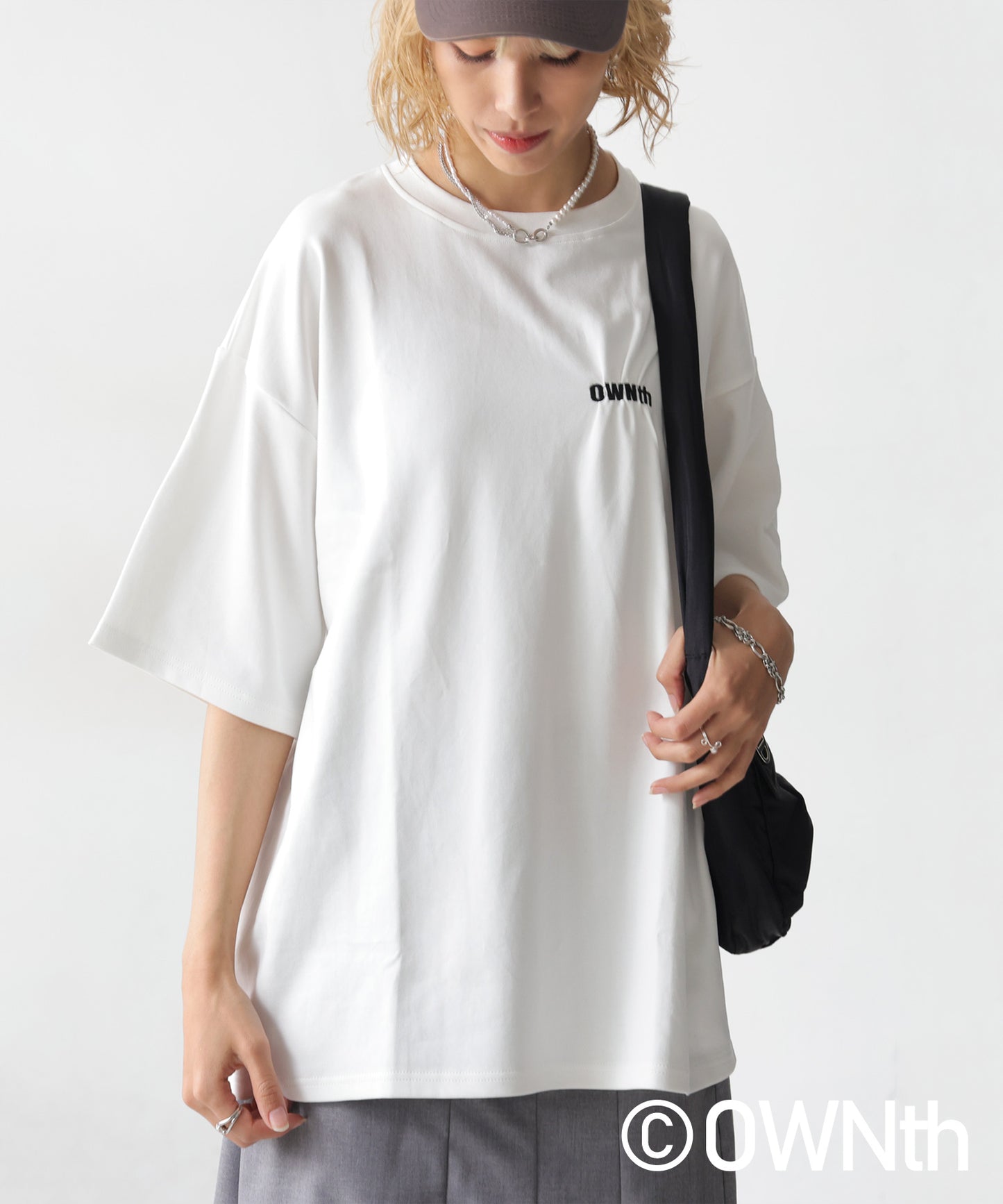 OWNth Ladies Tuck Design Embroidery Logo T-Shirt