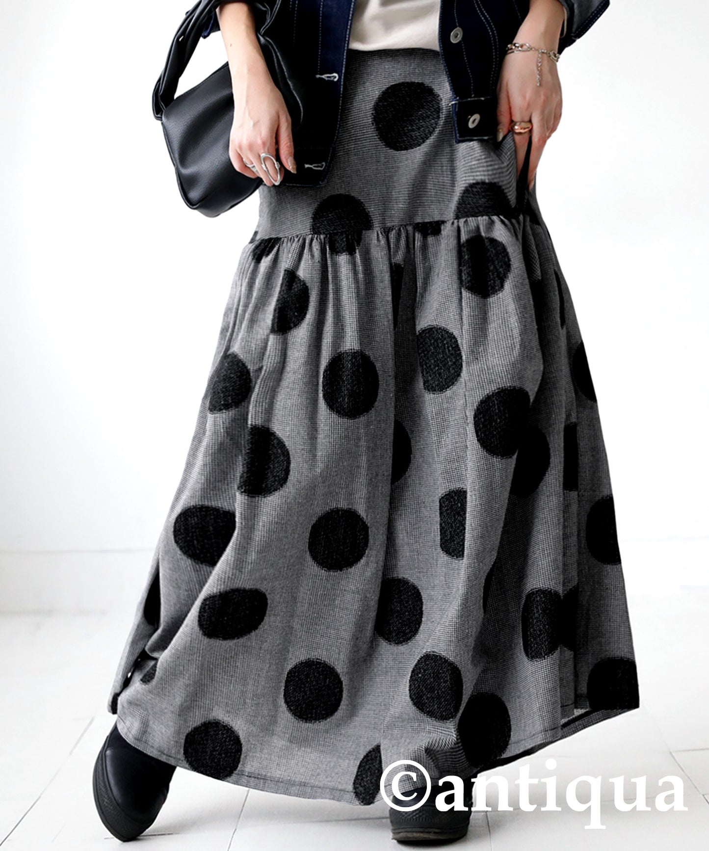 Dot pattern flare skirt Ladies