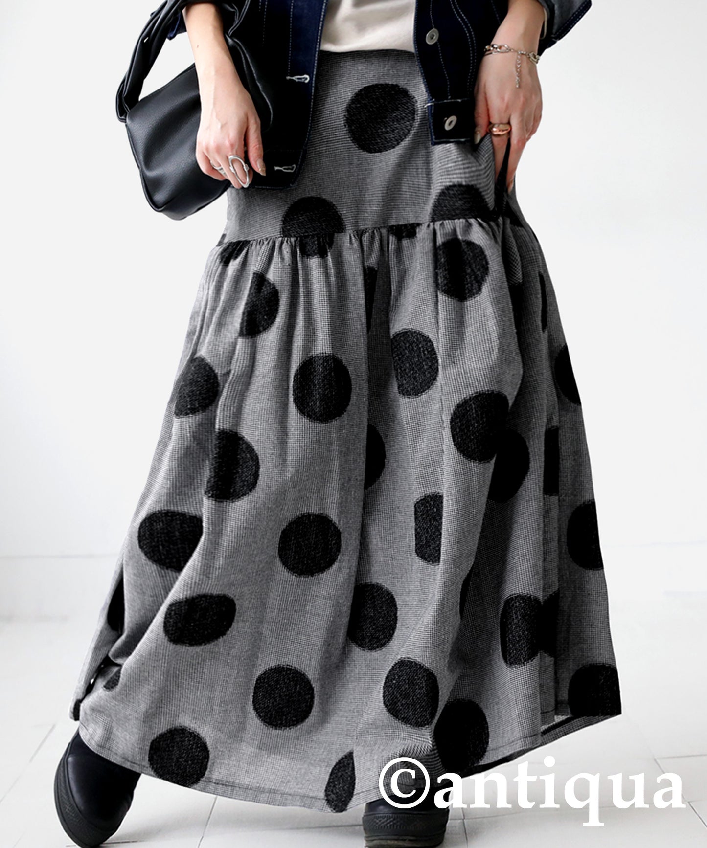 Dot pattern flare skirt Ladies