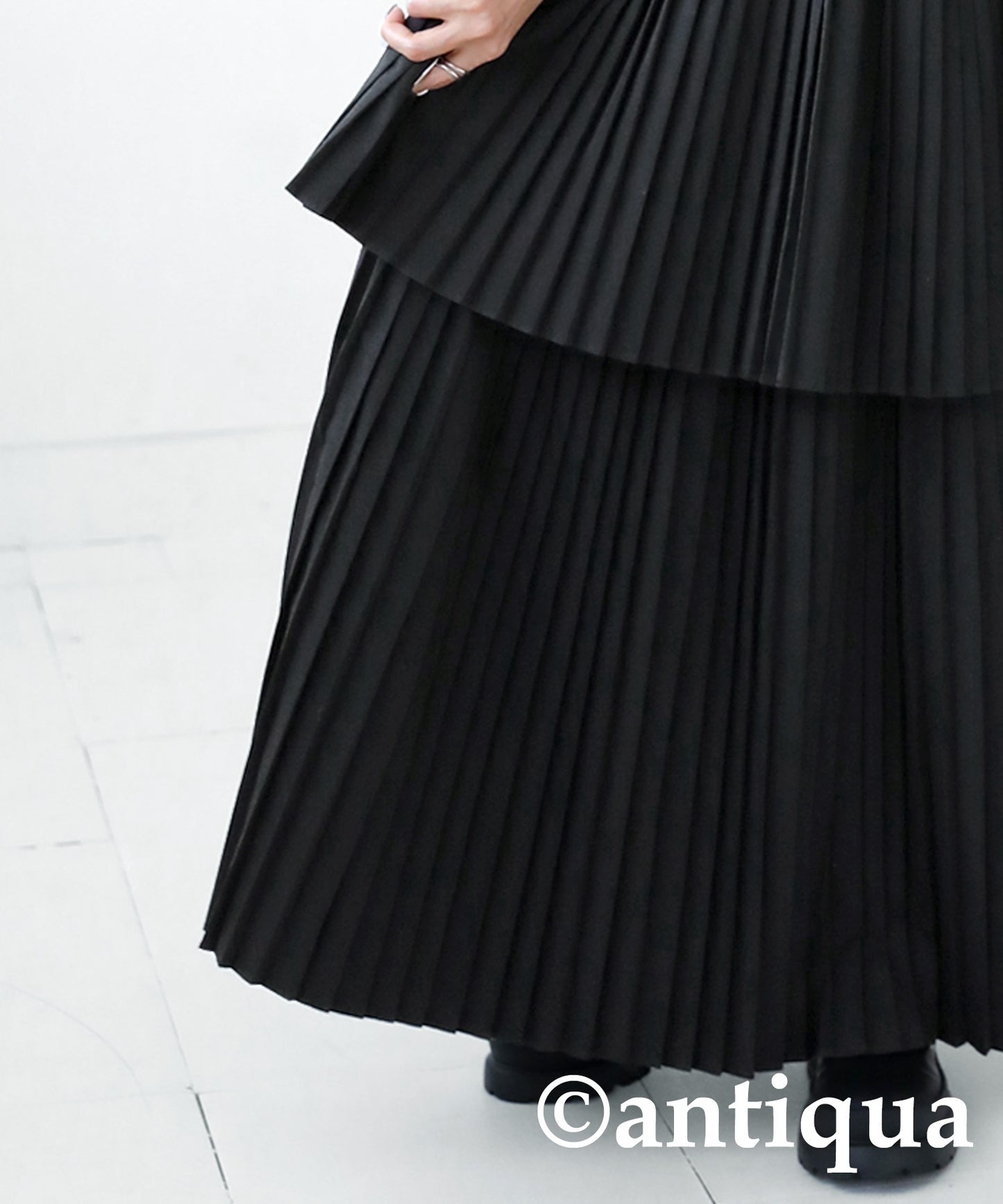 Asymmetry Pleated Skirt Ladies
