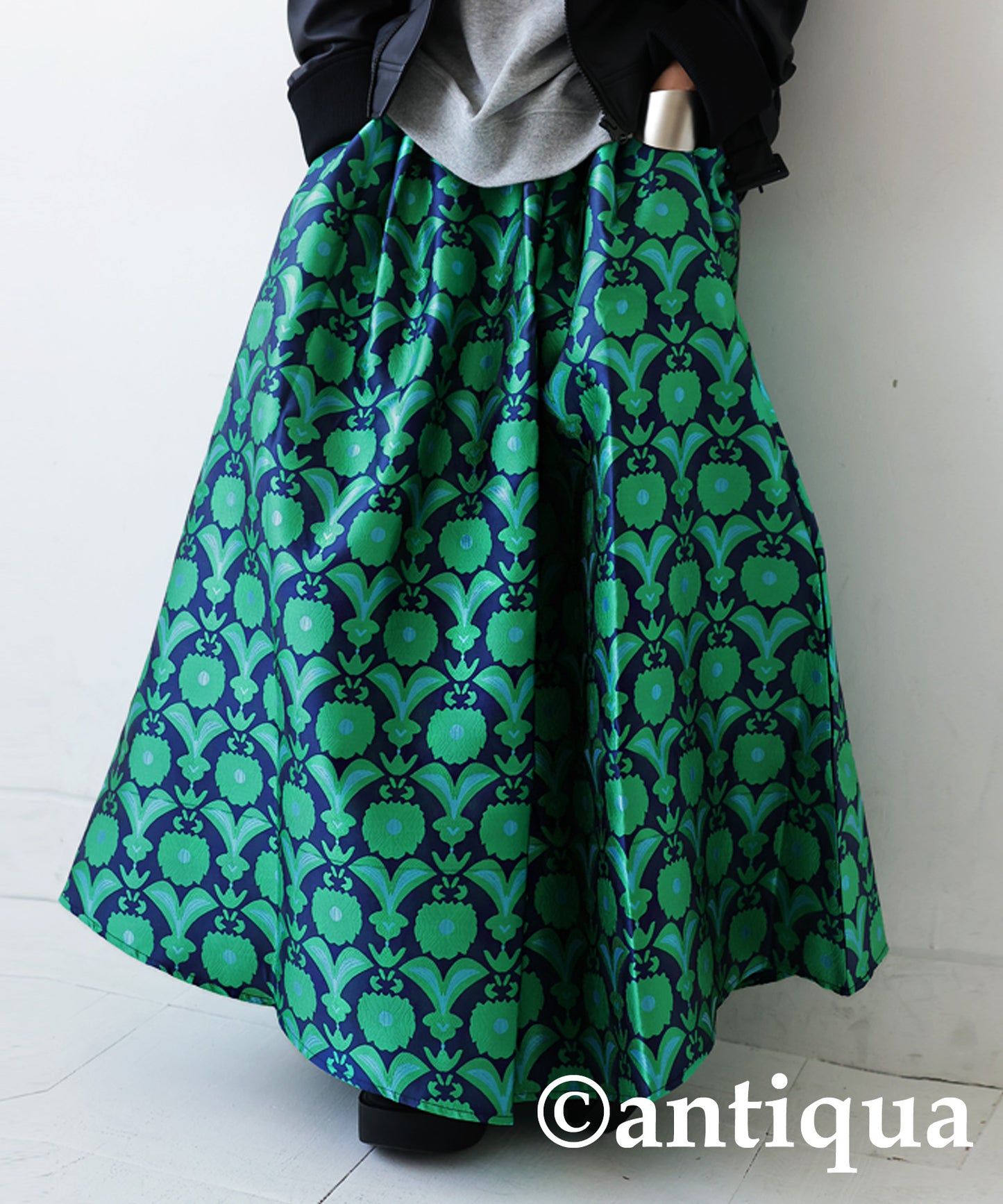 Retro pattern flare skirt Ladies