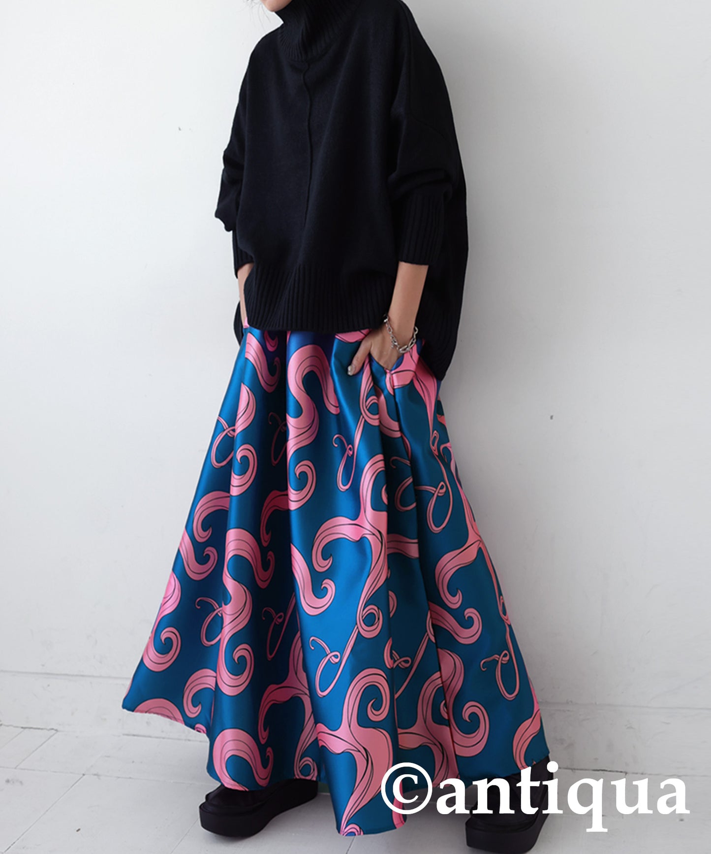 Geometric pattern flare long skirt Ladies