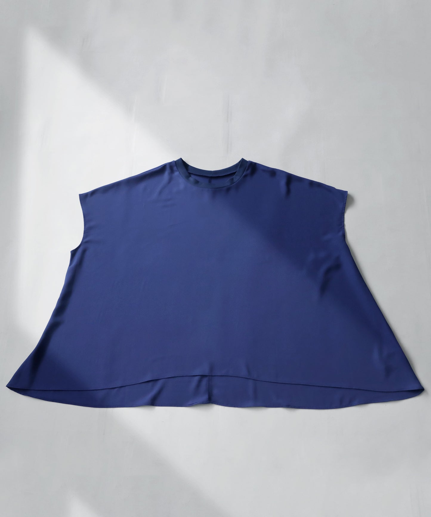 Loose-fitting wide tops Ladies