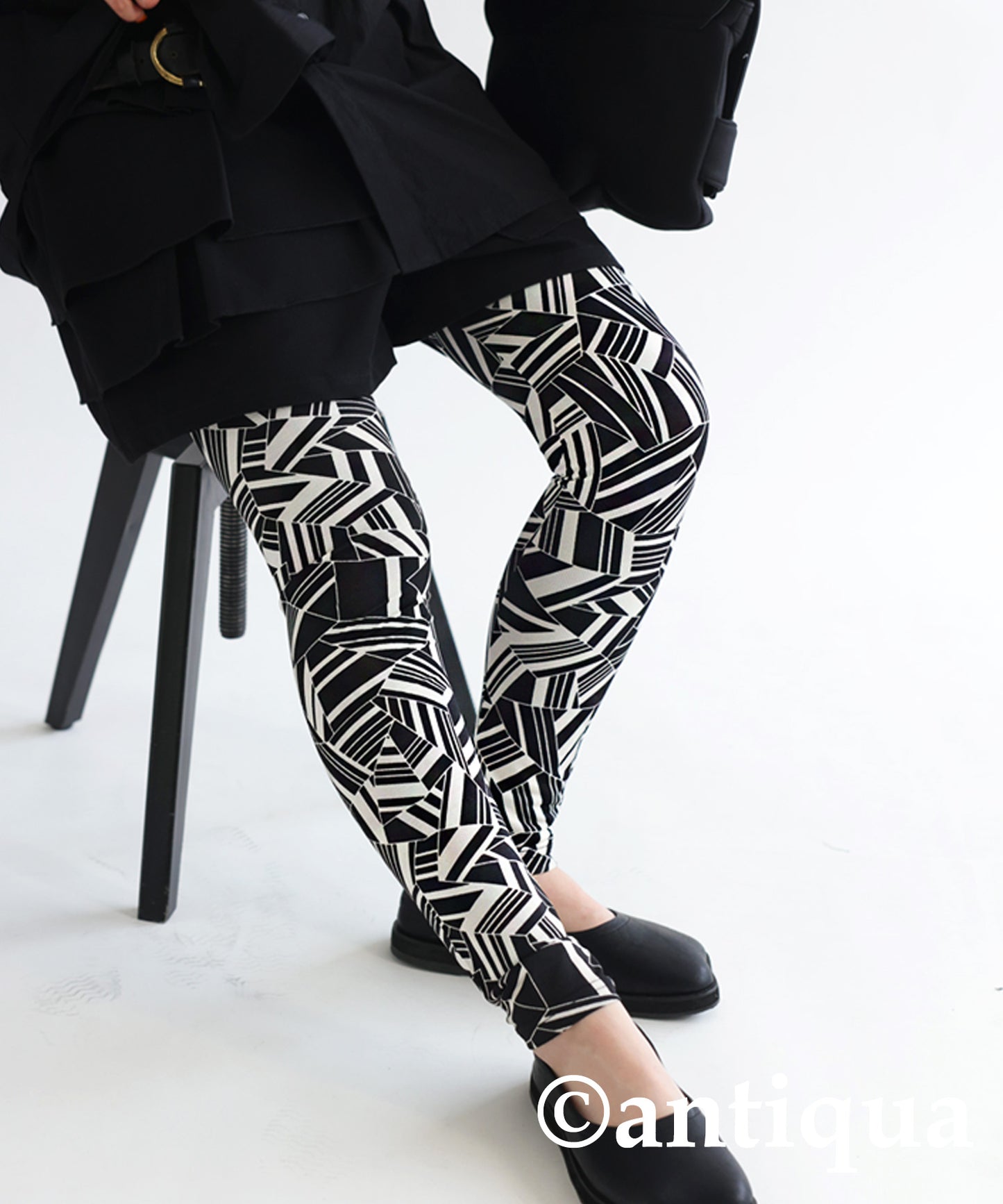 Ladies Full-length Leggings Geometric Pattern Thin fabric