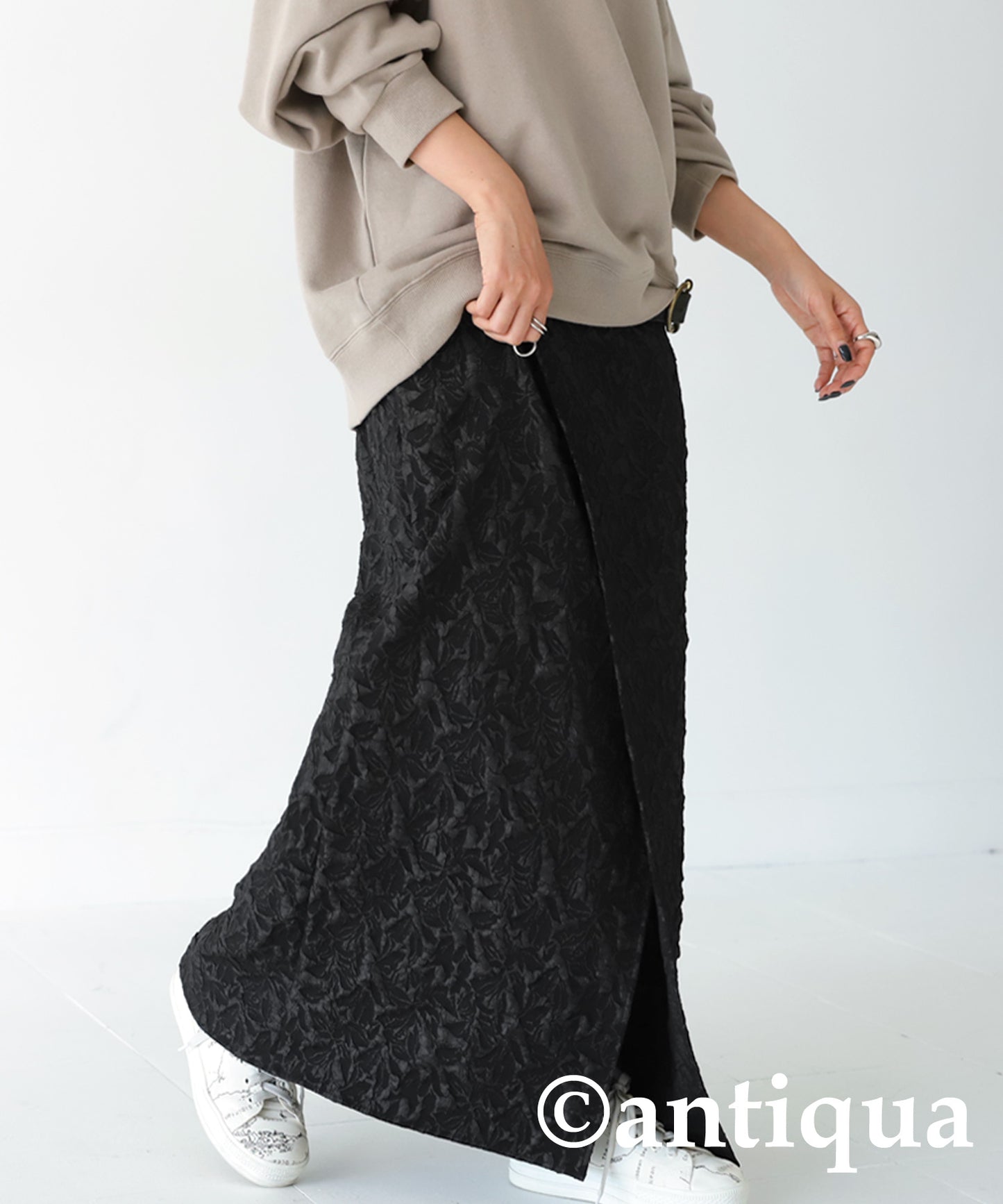 Slit Jacquard Skirt Ladies