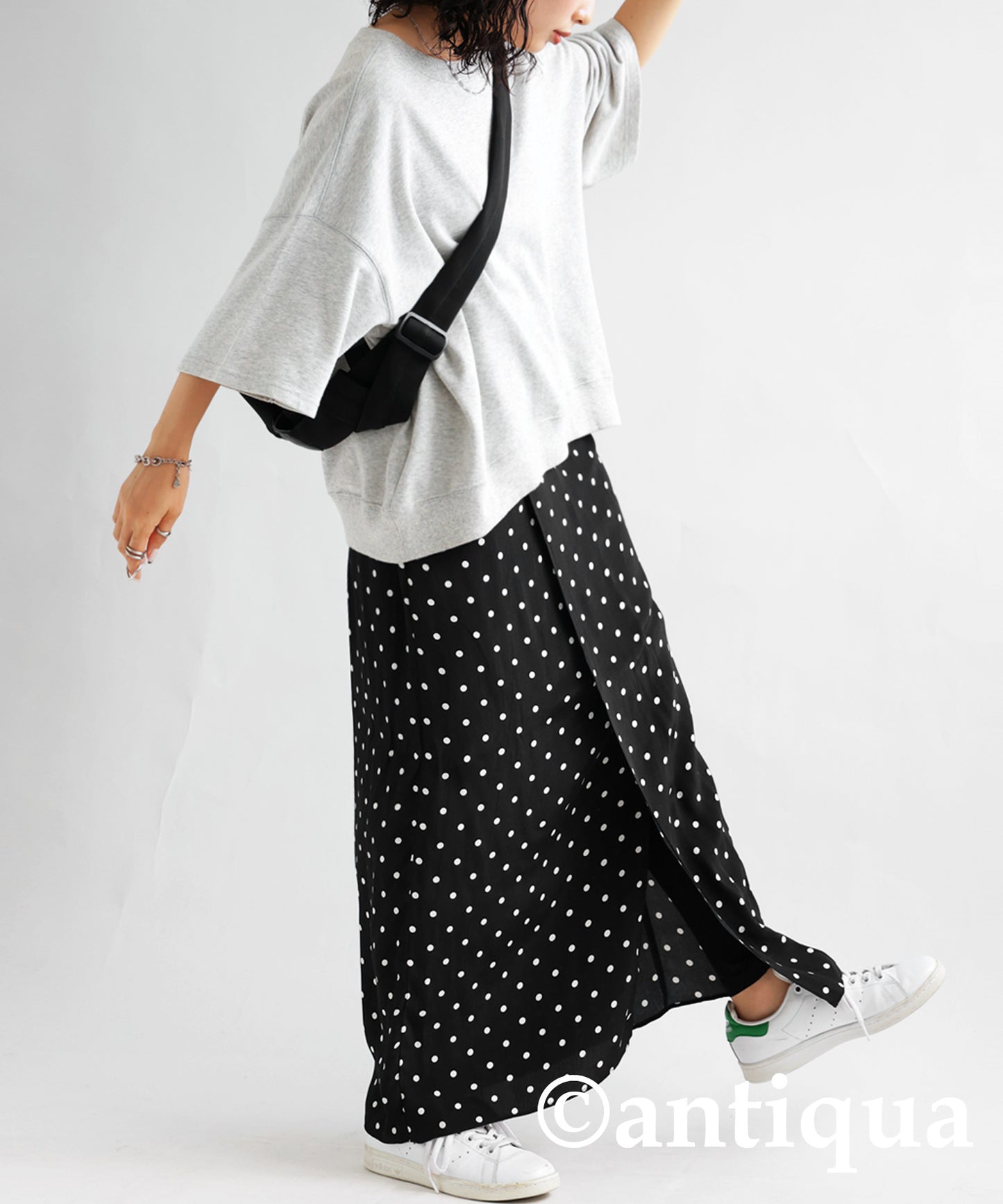 Dot pattern tight skirt Ladies