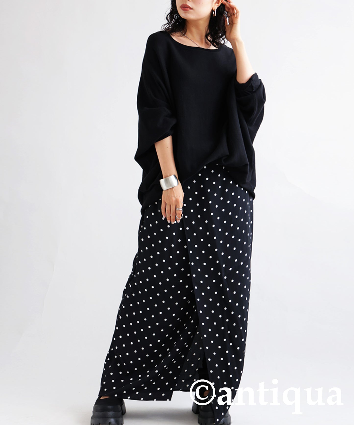 Dot pattern tight skirt Ladies