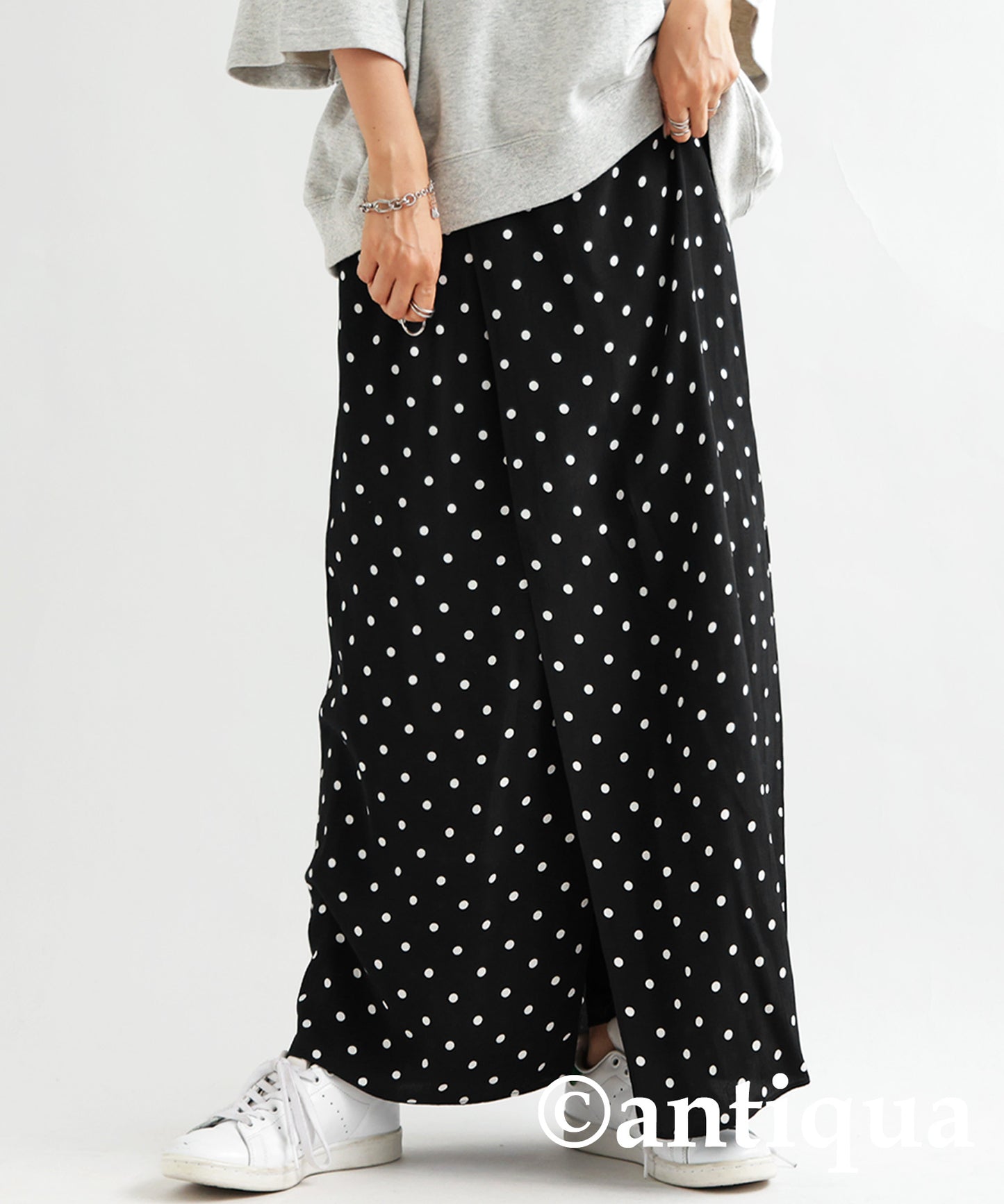 Dot pattern tight skirt Ladies