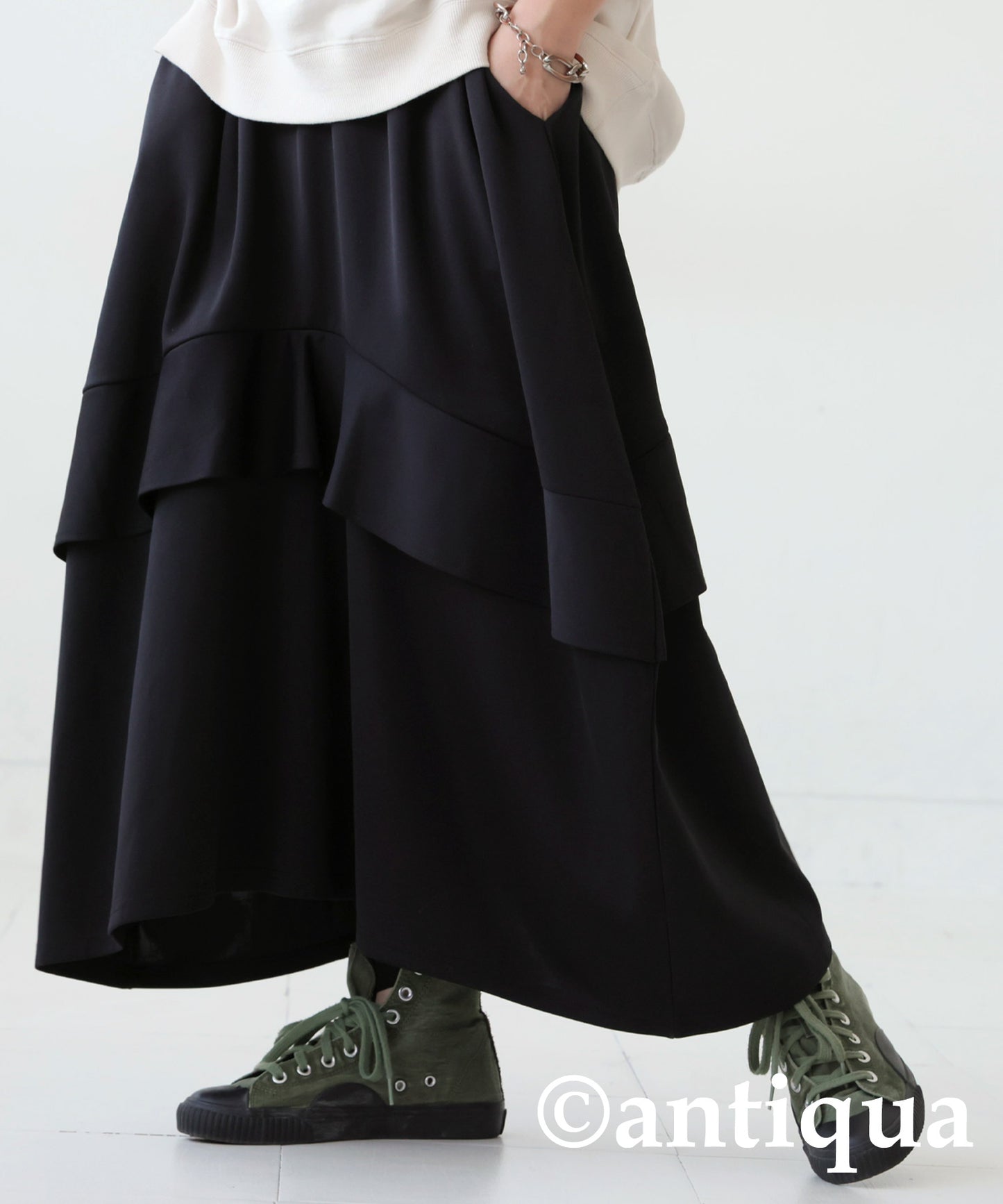 Frills Cocoon Skirt Ladies