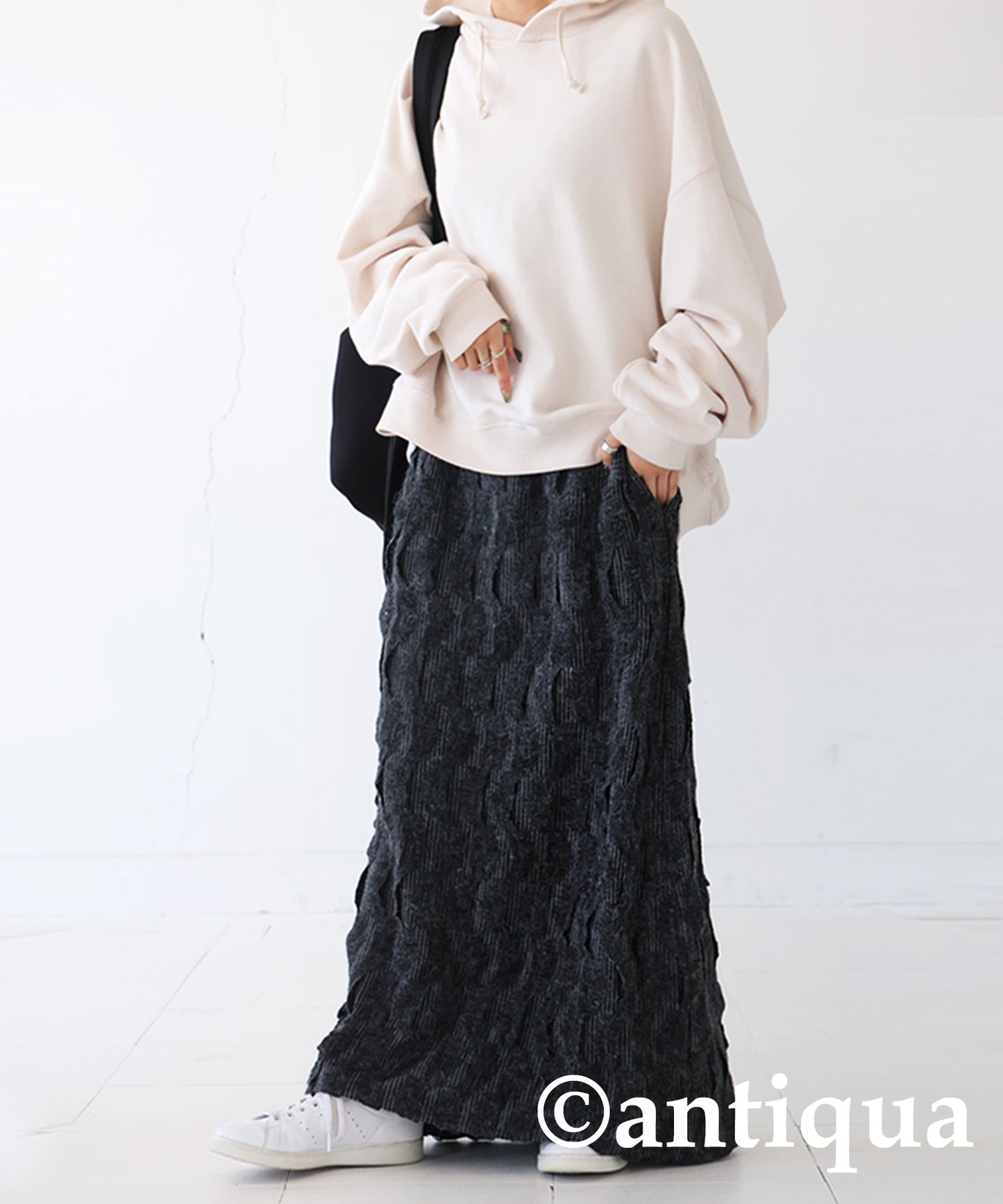 Wave pattern Long skirt Ladies