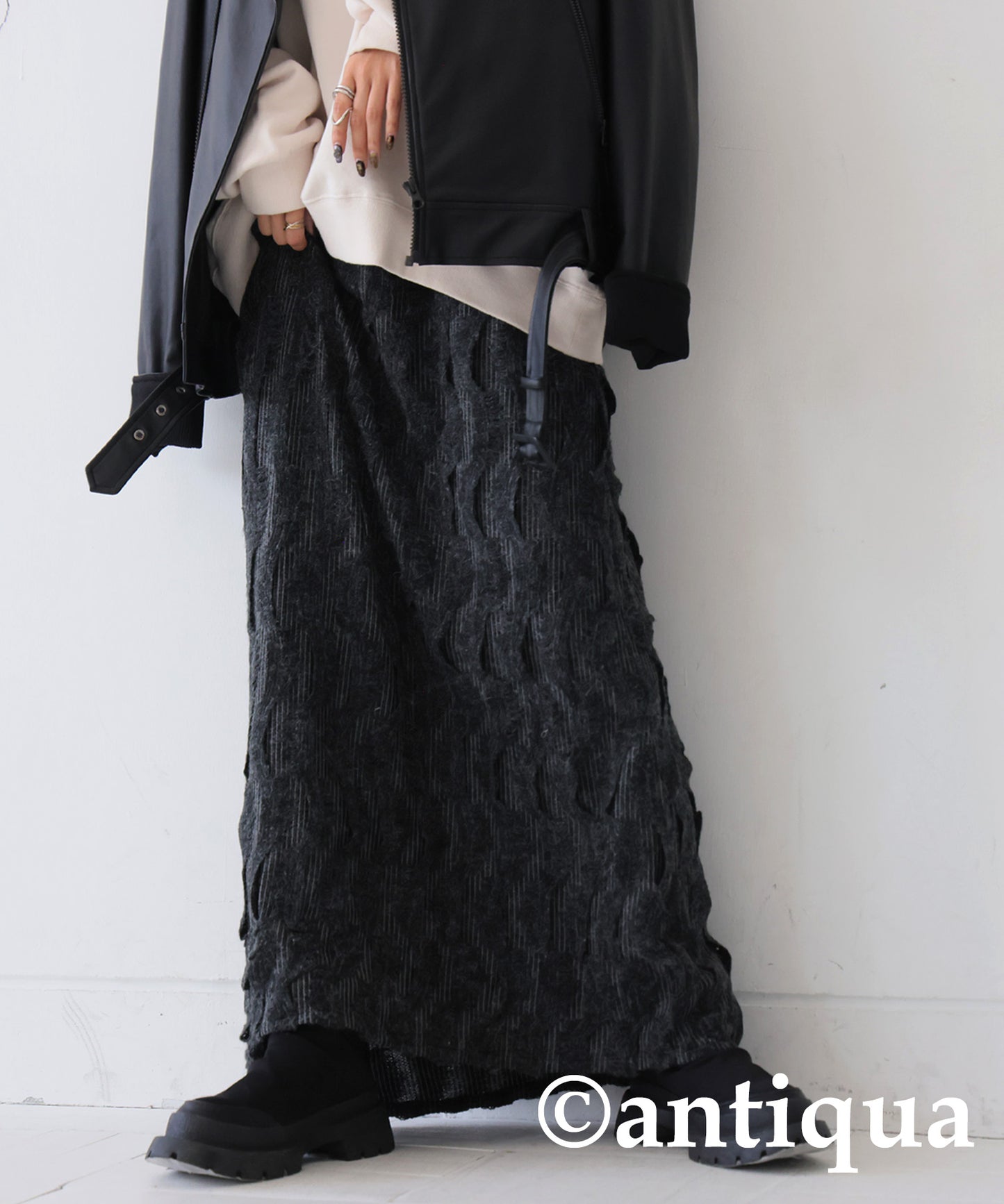 Wave pattern Long skirt Ladies