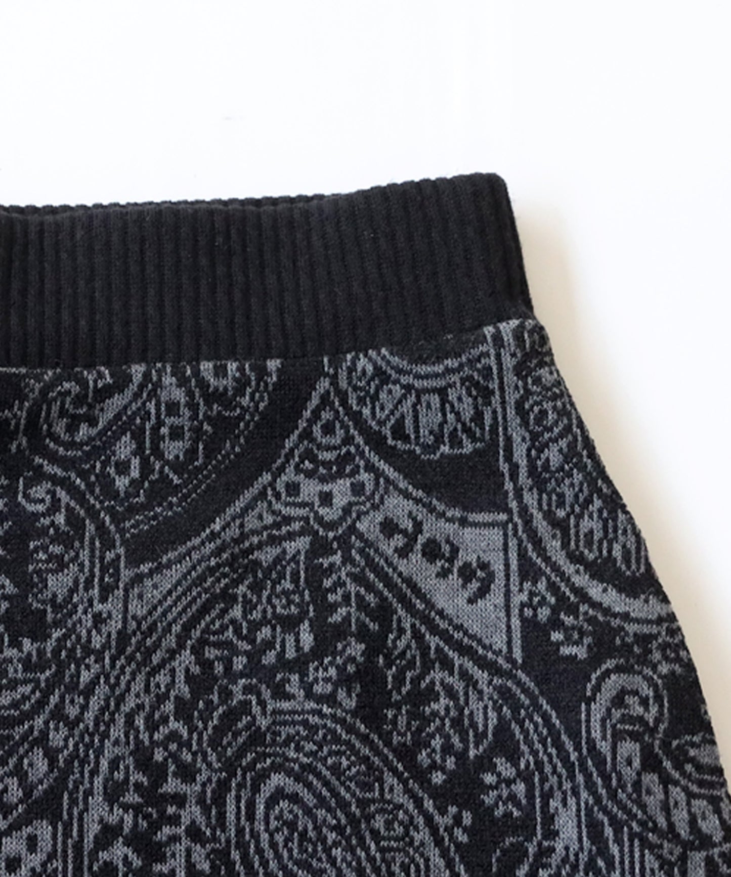 Paisley Pattern Knit Skirt Ladies