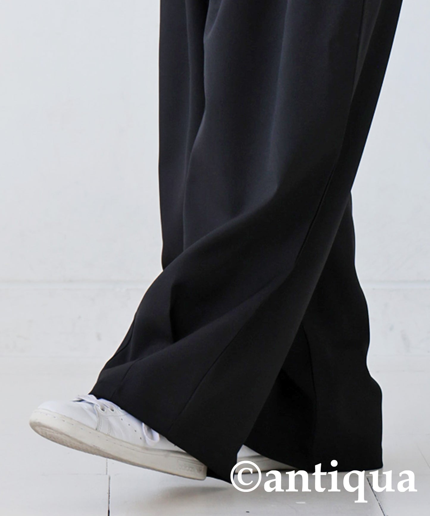 Tuck Tapered Pants Ladies