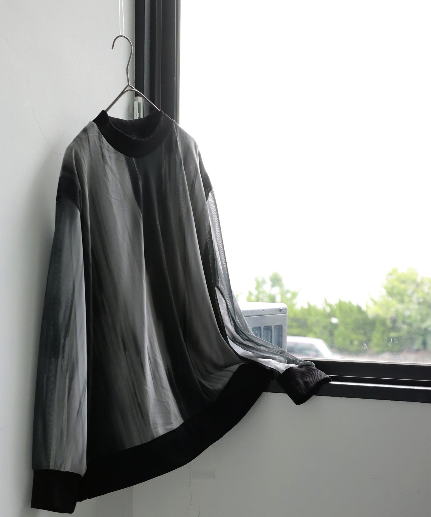 Pattern Sheer Tops Ladies