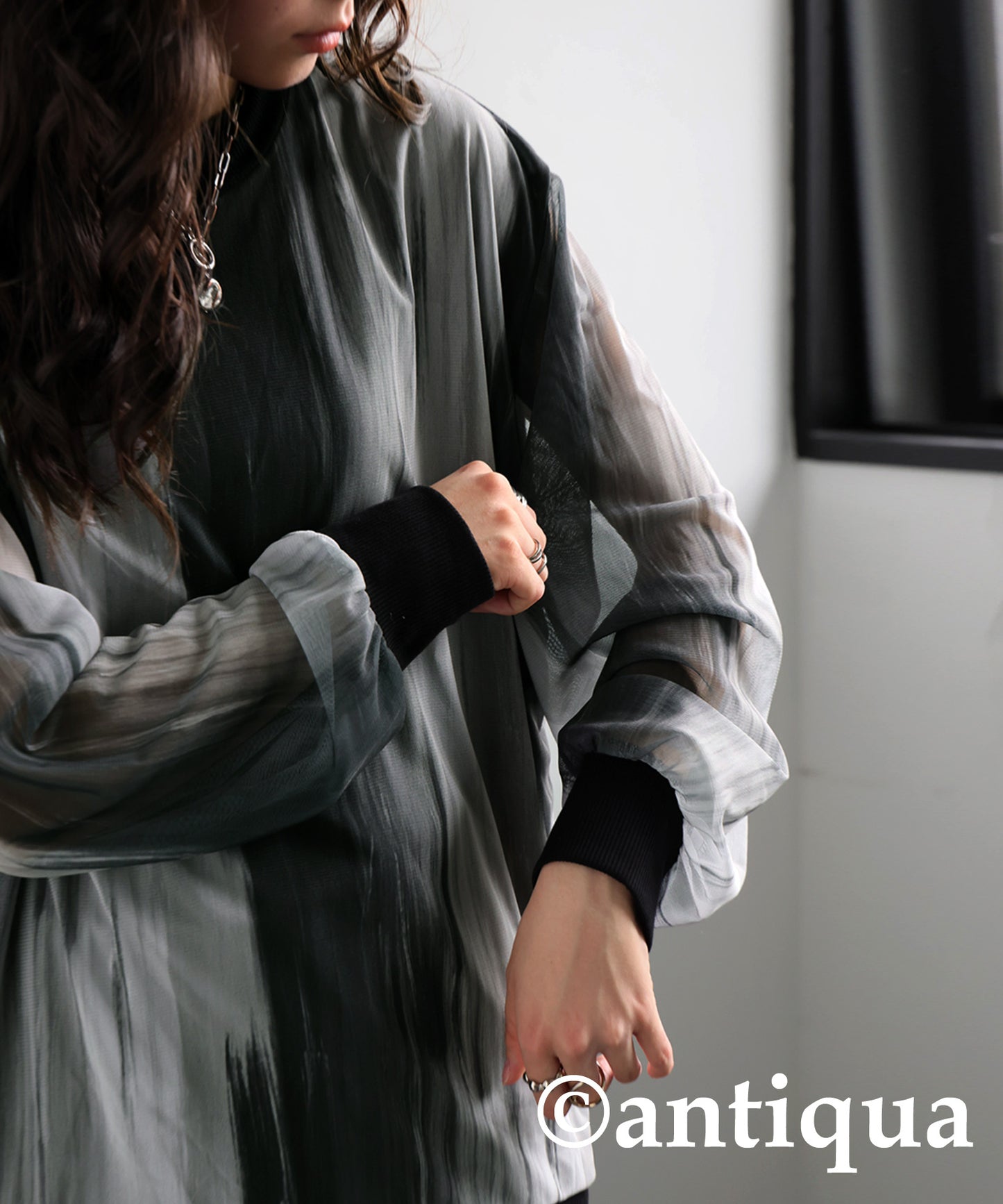 Pattern Sheer Tops Ladies