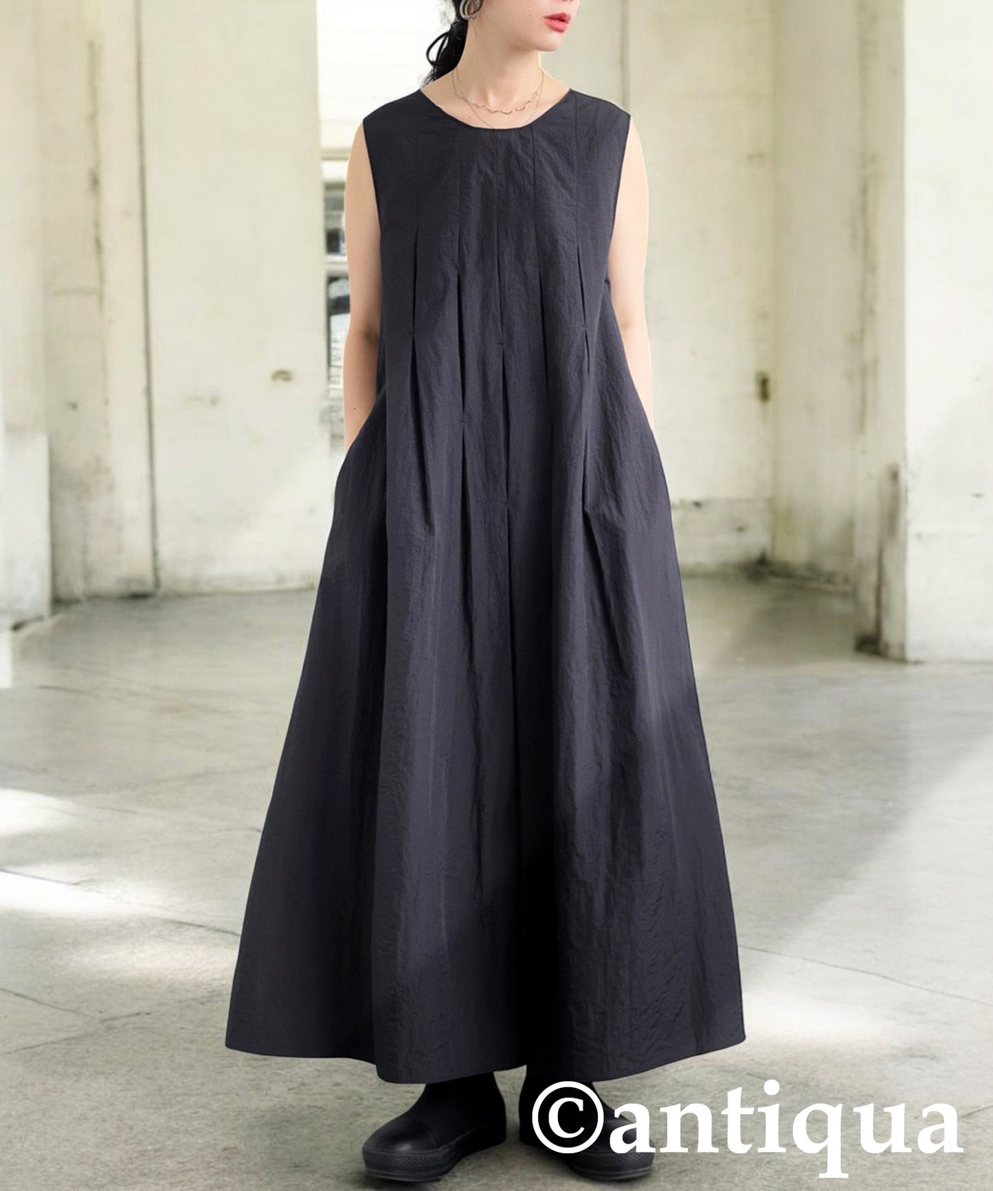 Tuck Design Dress Ladies