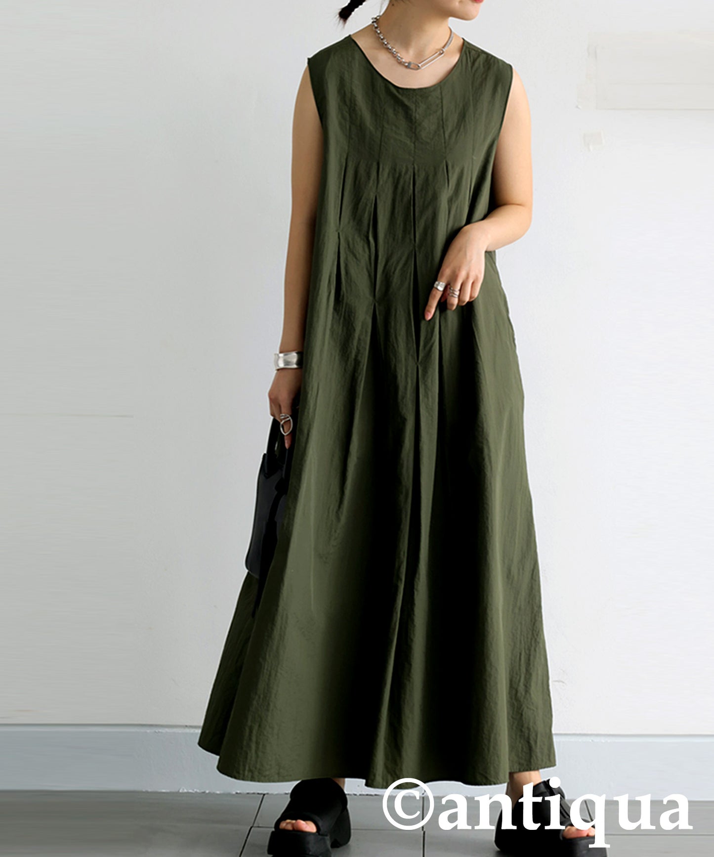 Tuck Design Dress Ladies