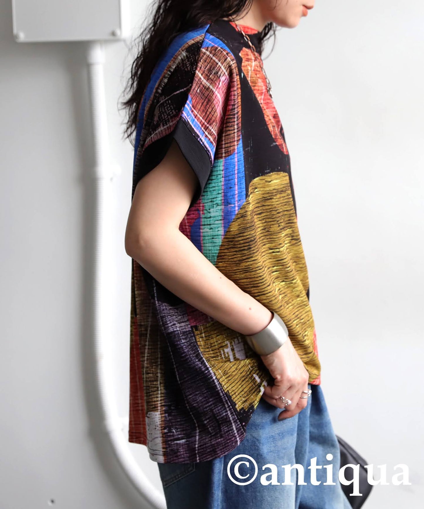 Ladies Modern Art Top