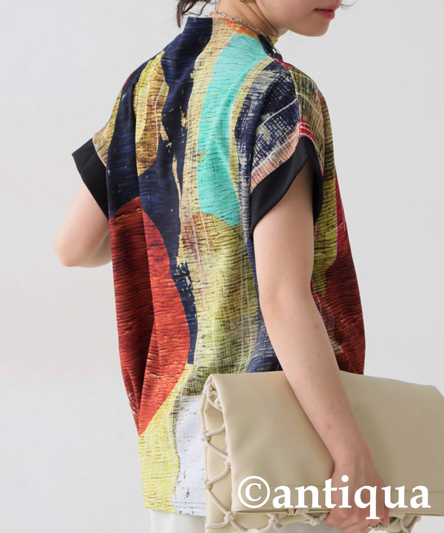 Ladies Modern Art Top