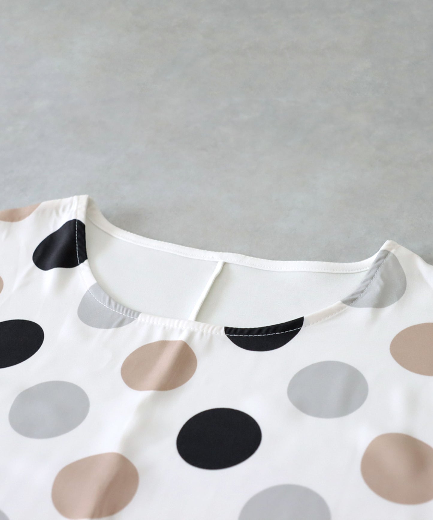 Dot Pattern Raglan Tops Ladies