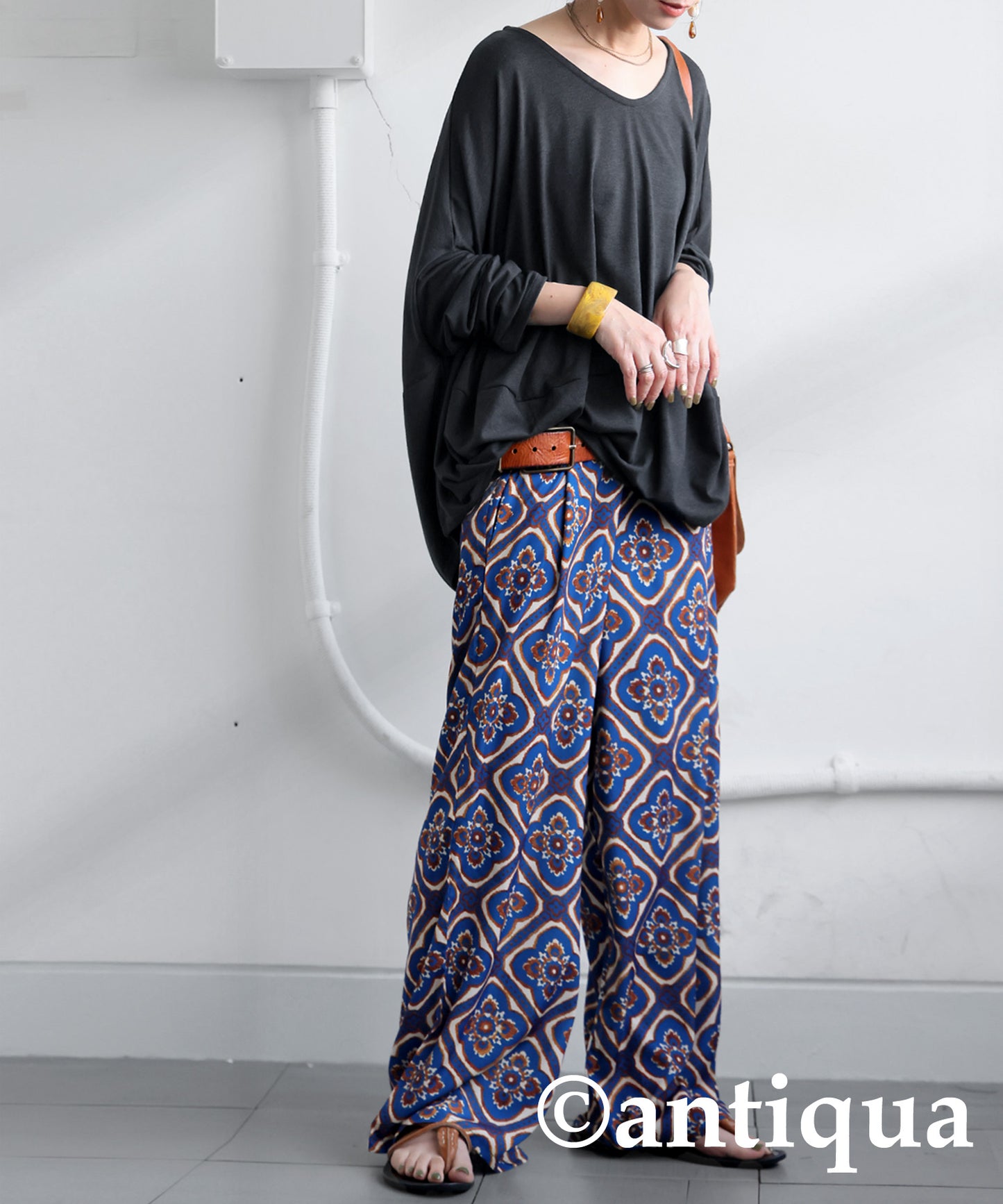 Drape Design Tops Ladies