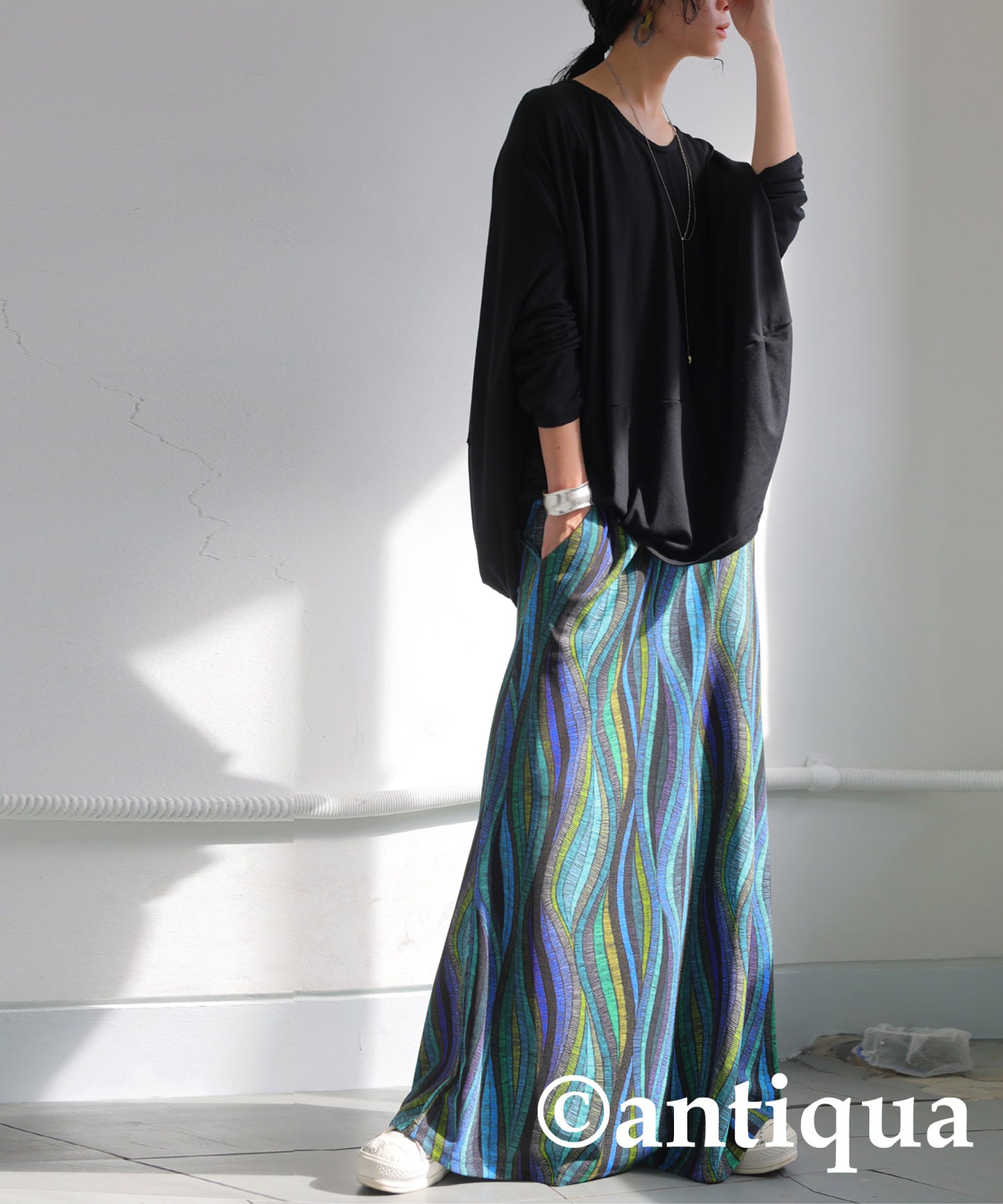 Wave Pattern Skirt Ladies