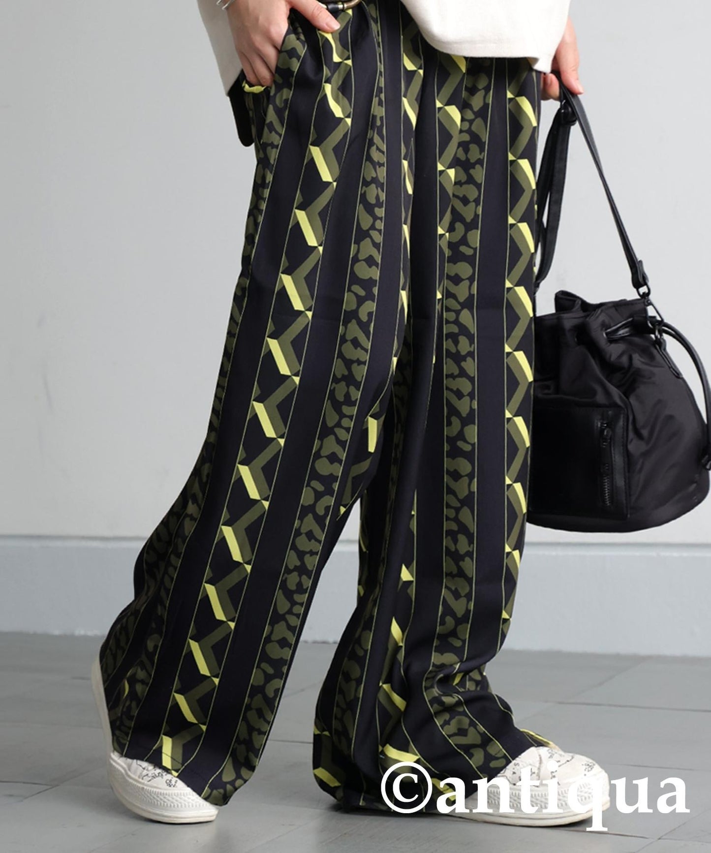 Ladies Art Stripe Wide Pants