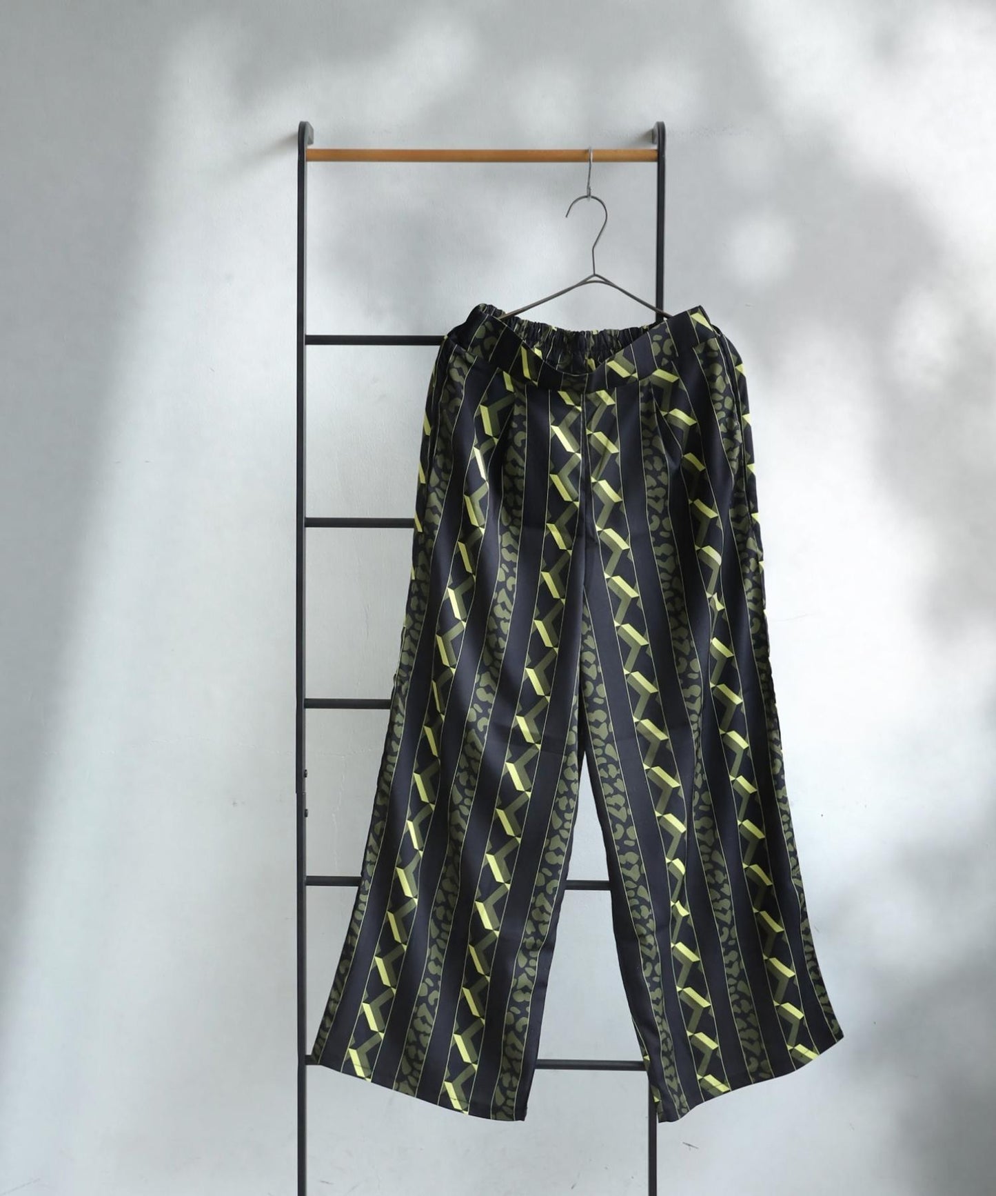 Ladies Art Stripe Wide Pants