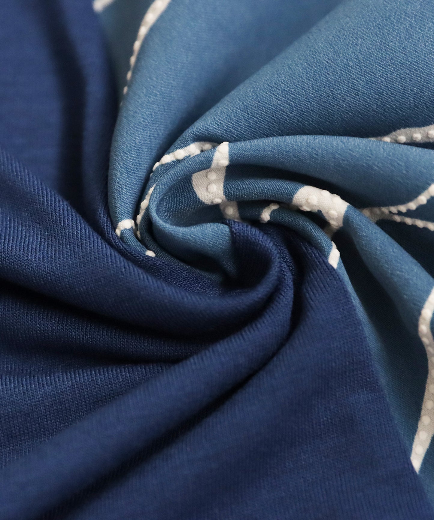 Ladies Wave Pattern Tank Top