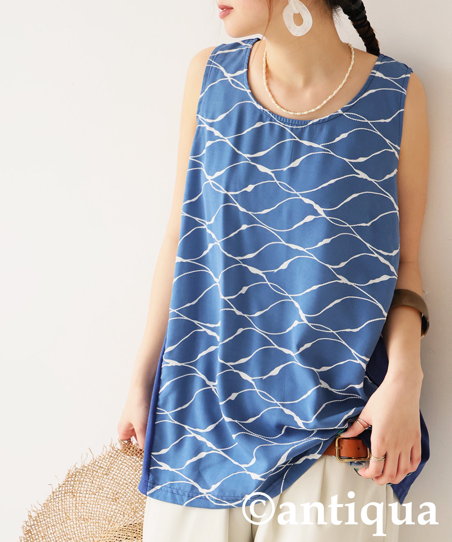 Ladies Wave Pattern Tank Top