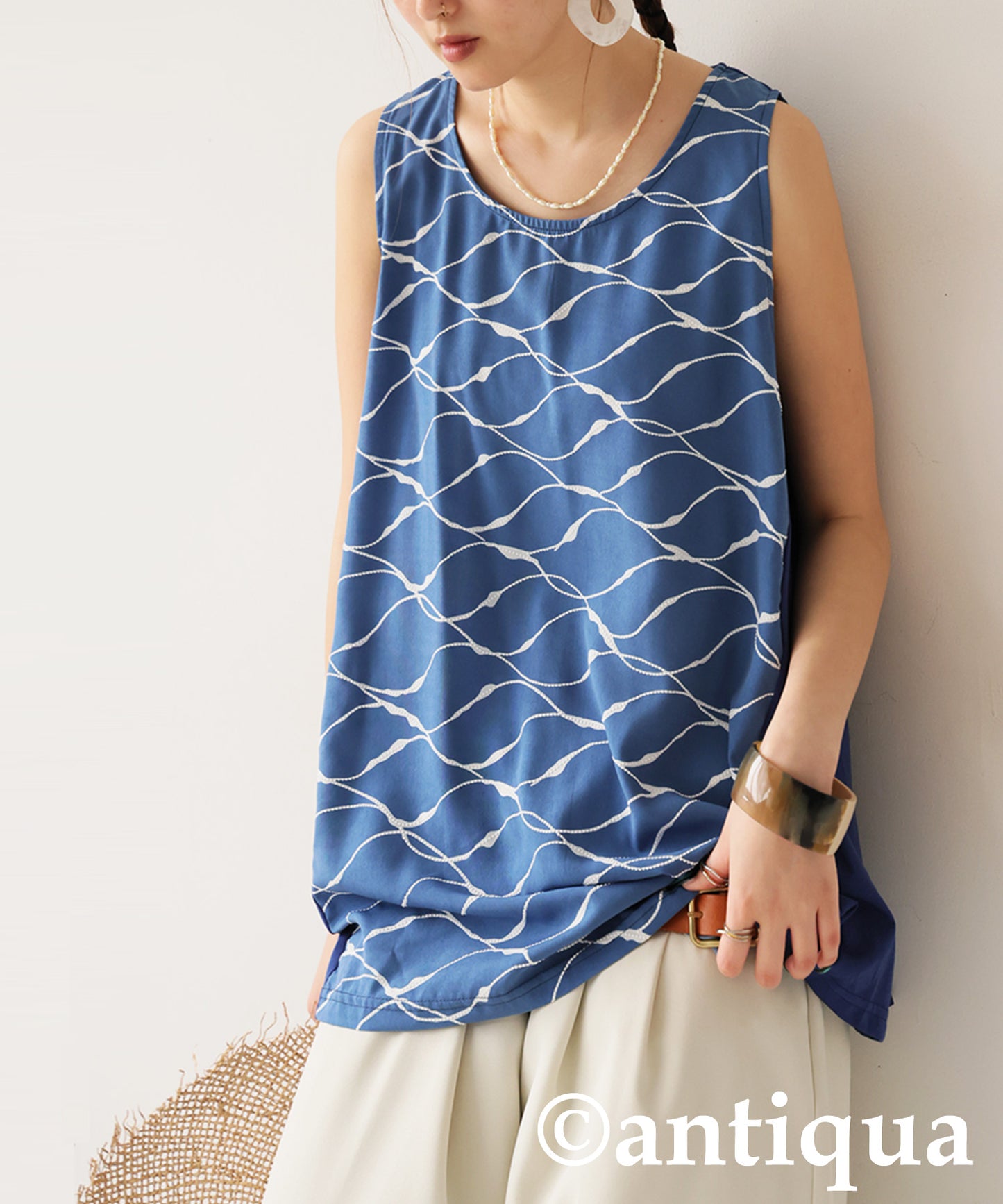 Ladies Wave Pattern Tank Top